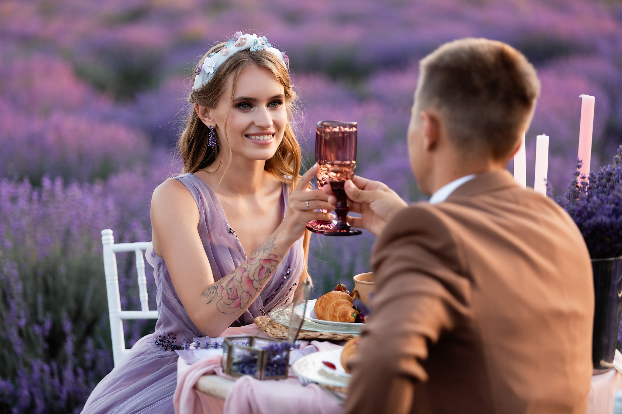 Вадим и Катя - свадебная выездная церемония и фотосессия в лаванде. Свадебный фотограф, фотосъемка в Крыму, Севастополе, Симферополе, Ялте