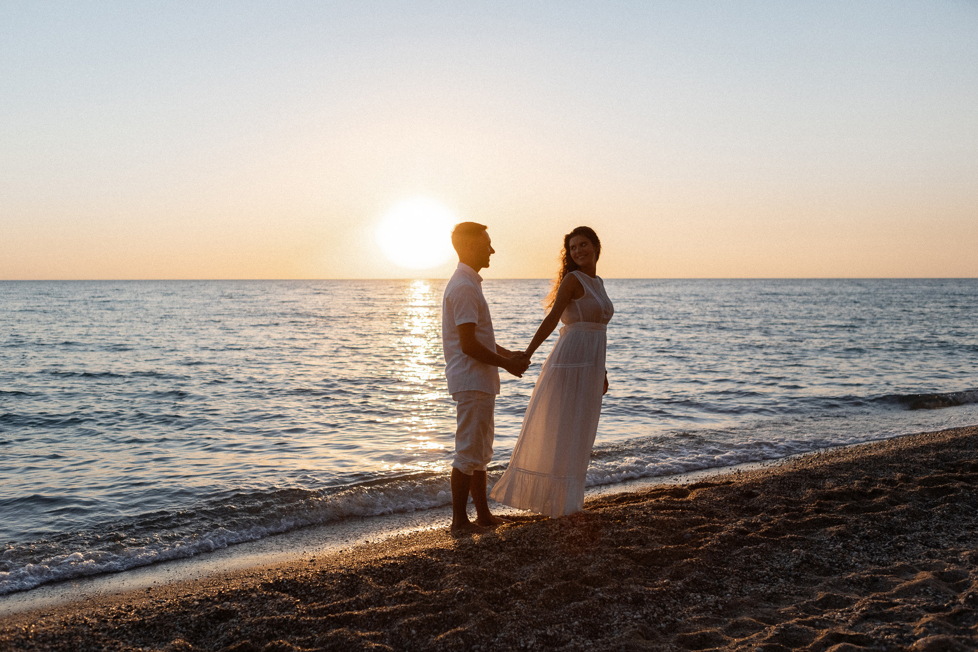 Женя и Настя - Лавстори на западном берегу Крыма в Орловке и Каче. Свадебный фотограф, фотосъемка в Крыму, Севастополе, Симферополе, Ялте