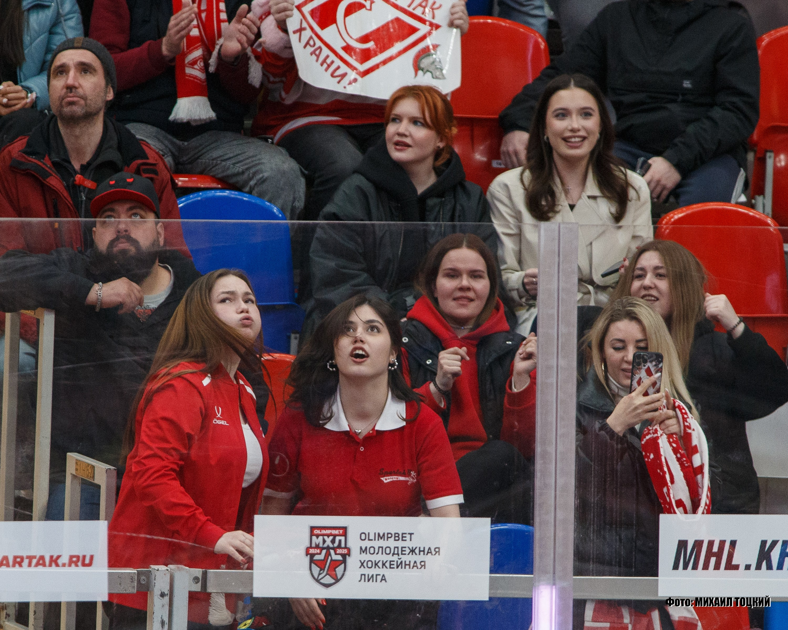 Фоторепортаж Финала Кубка Харламова. МХК Спартак (Москва) — СКА-1946 (Санкт-Петербург). Михаил Тоцкий портретный и репортажный фотограф в Москве