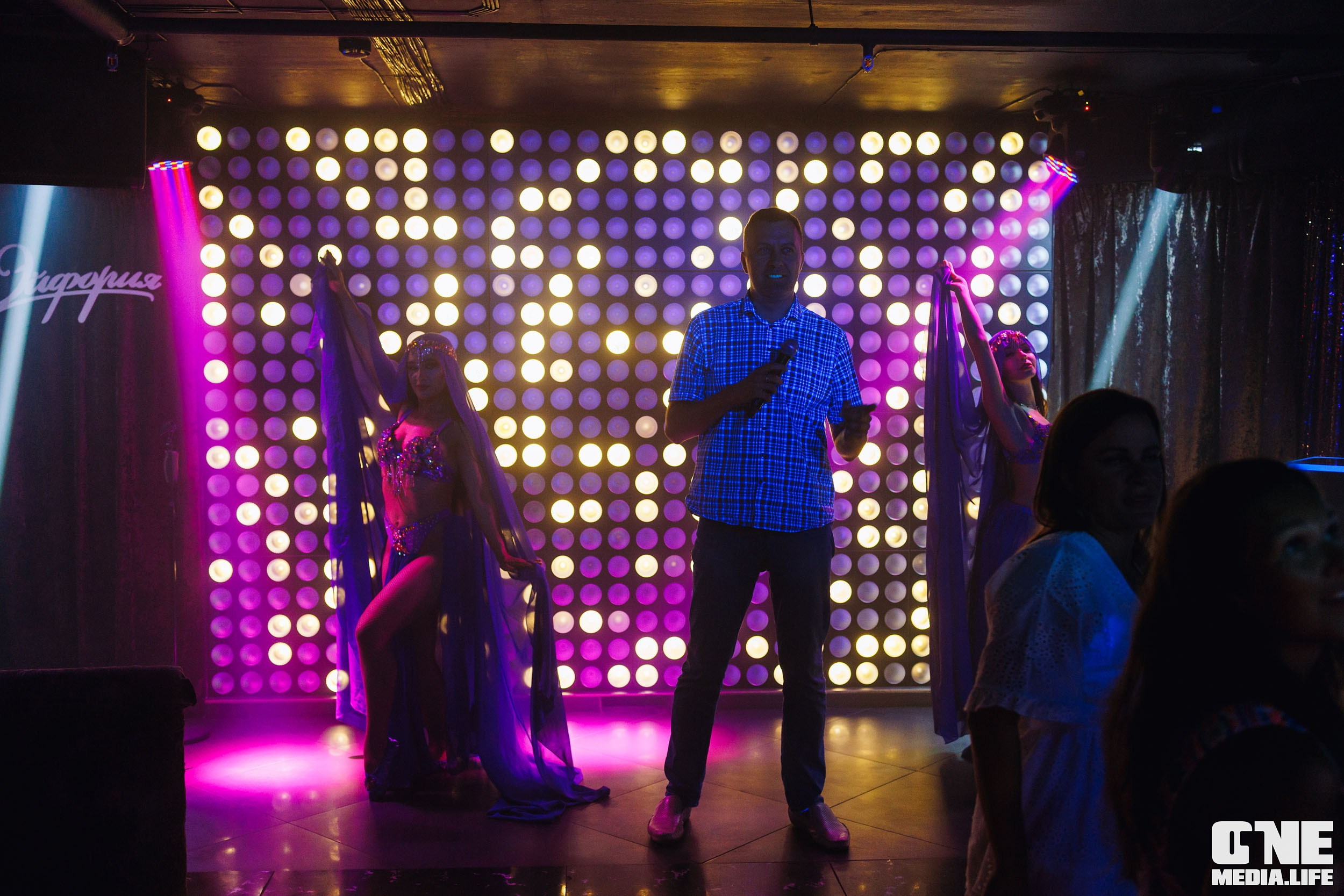 Фоторепортаж из караоке-клуба Эйфория. One Media Life: фоторепортажи, фотоотчеты с мероприятий и заведений
