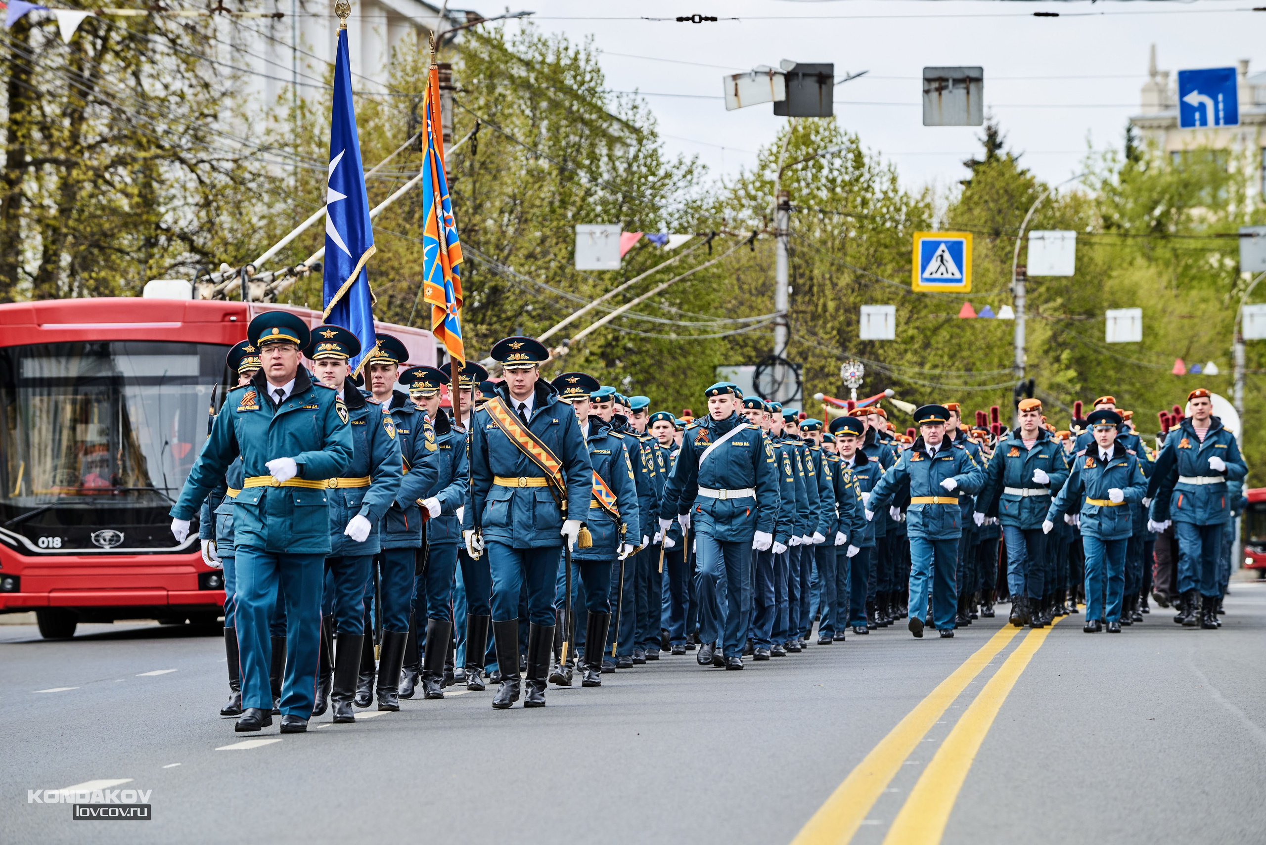 Парад в честь празднования День Победы 9 мая 2024 года в городе Иваново