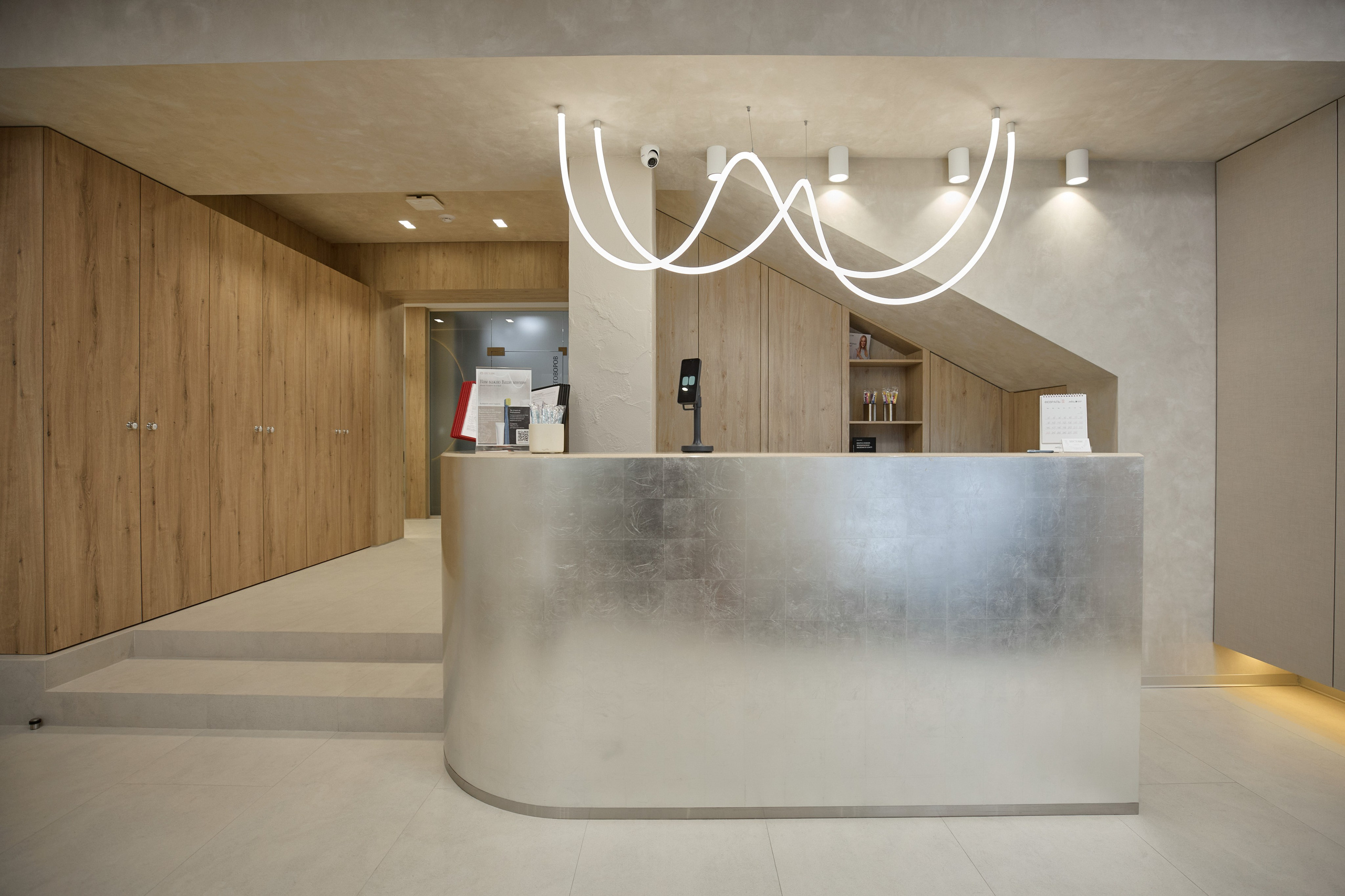 Фотосессия стоматологии Шустовы в Екатеринбурге. Фотограф для бизнеса Константин Брусницын в Екатеринбурге