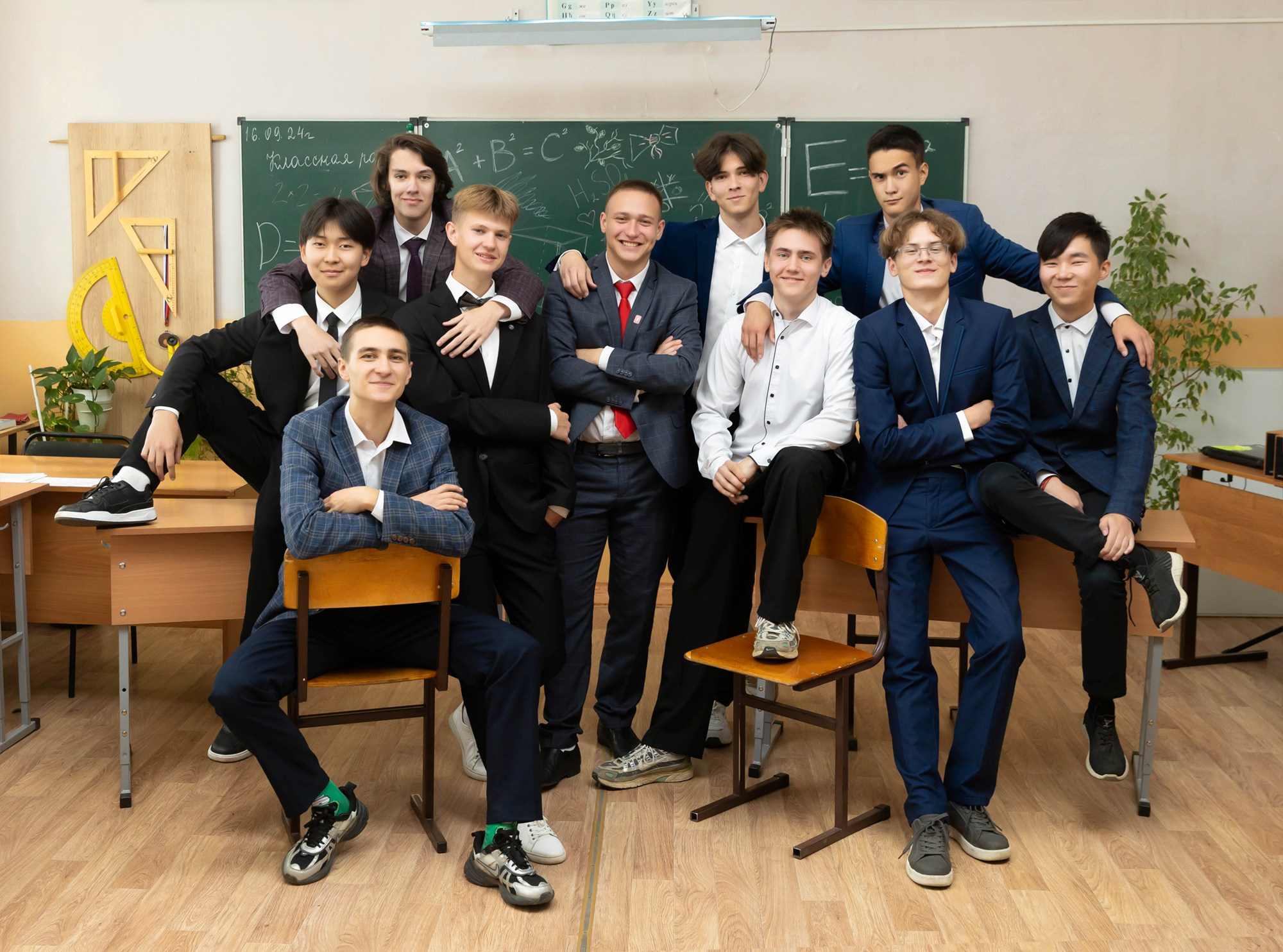 Выпускные альбомы Улан-Удэ. Школьный фотограф. Александр Алёшкин