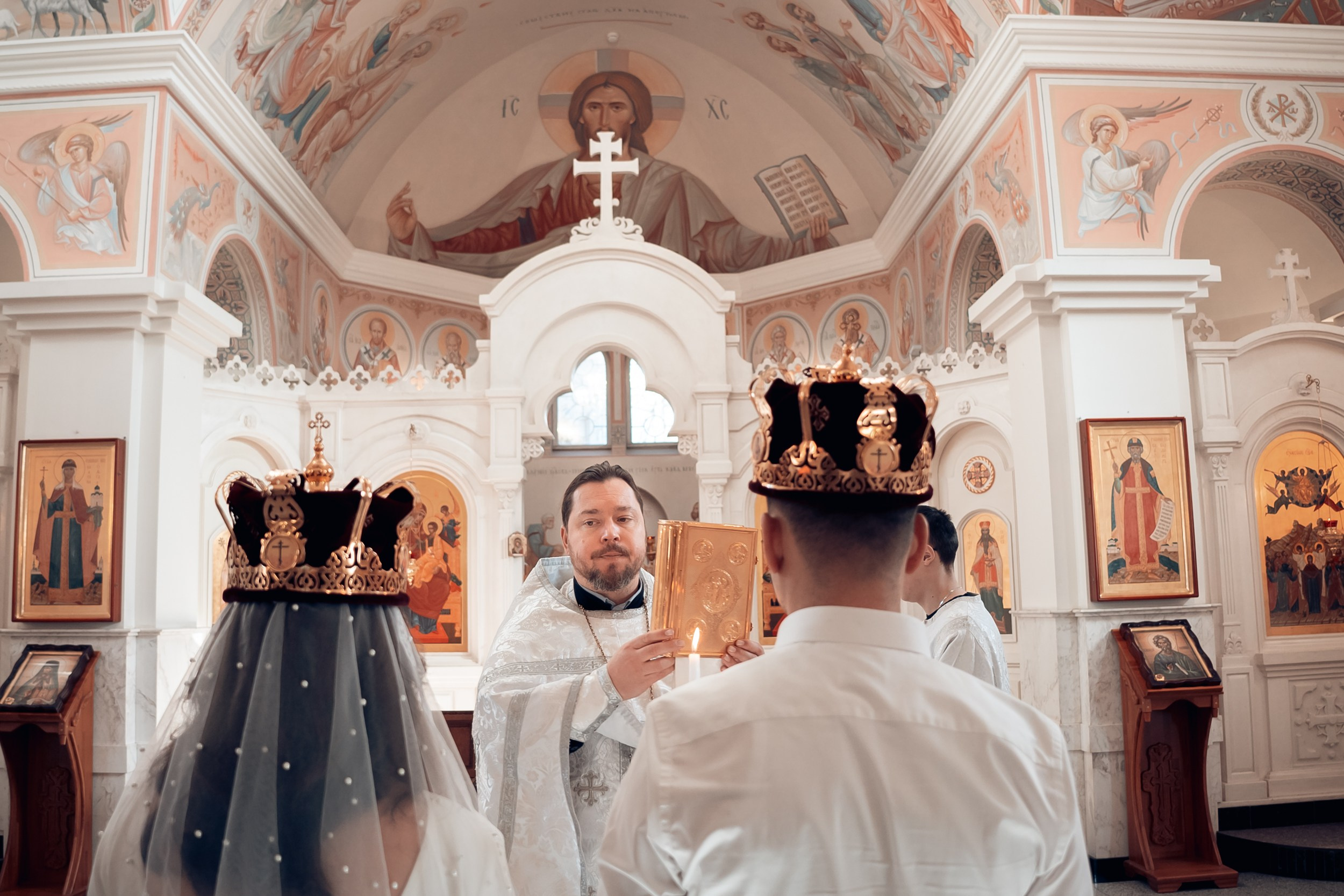 Венчание в храме Вознесения Господне г. Севастополь. Церковный фотограф Севастополь