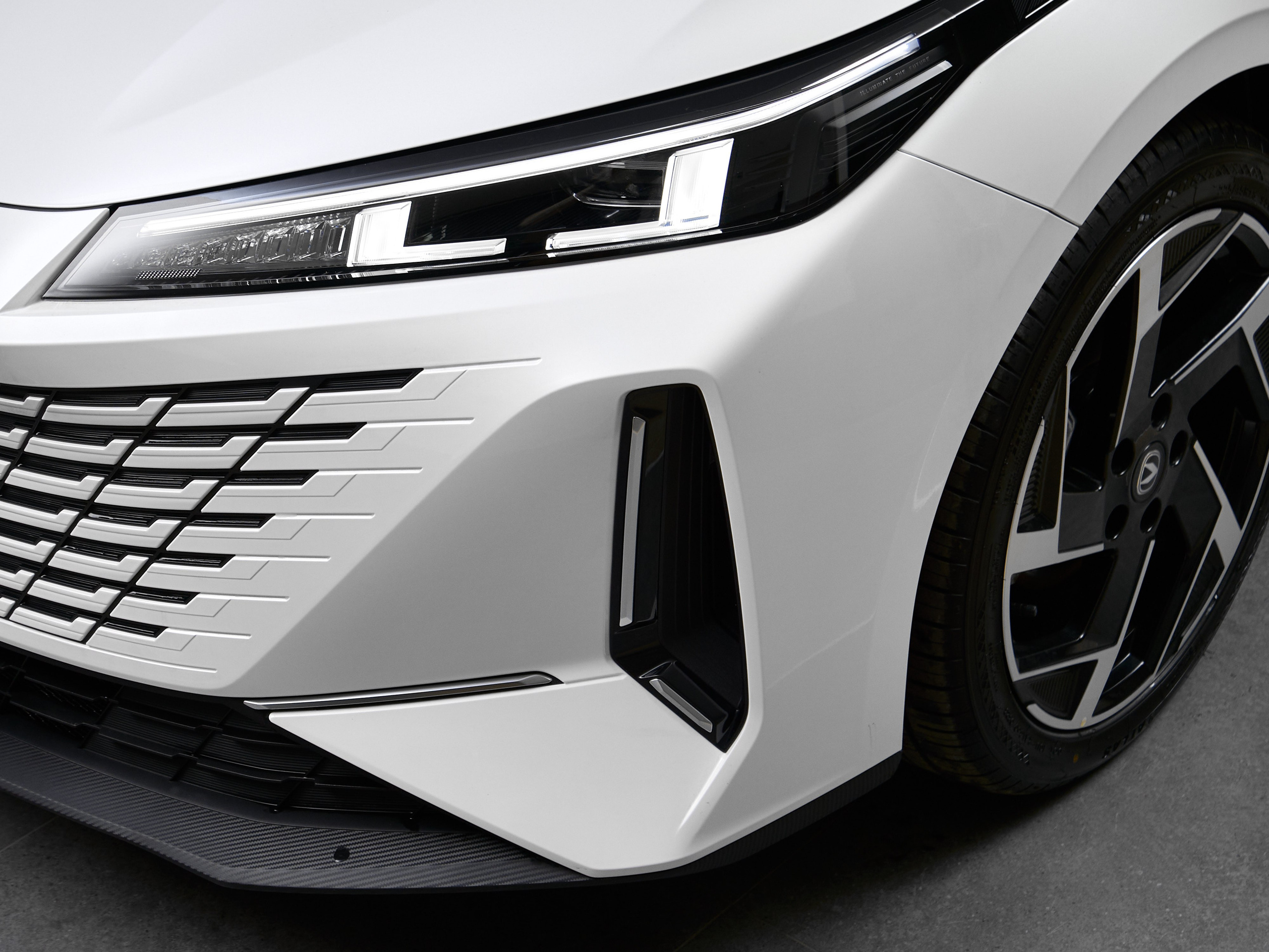 Автомобильный фотограф в Санкт-Петербурге Антон Гумен | Фотосессии авто для автосалонов