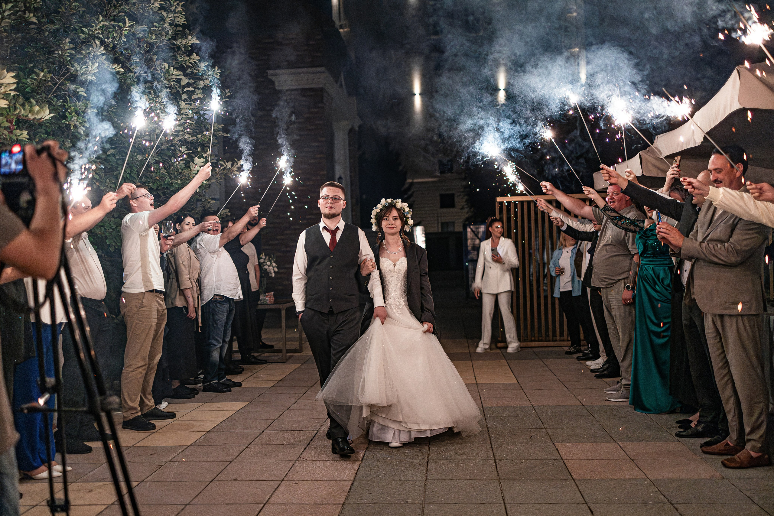 Свадебный фотограф в Караганде Алексей Баранов. Свадебный фотограф Алексей Баранов. Фотограф Алексей Баранов. Фотостудия Flash. Семейные фотосессии в Караганде. Индивидуальные фотосессии, детские фотосессии, парные фотосессии в Караганде. Интерьерная фотосессия в Караганде. Семейный фотограф Алексей Баранов. Детский фотограф Алексей Баранов. Художественный фотограф Алексей Баранов. Свадебный фотограф Алексей Баранов. Черно-Белая съемка в Караганде. Самые лучшие семейный и детские фотосессии в Караганде. Прогулочные фотосессии. Street photo. уличная фотосессия в Караганде. Репортажная съемка в Караганде. фотосессия Свадебной прогулки в Караганде. Фотосессия свадьбы в Караганде. Репортажный фотограф Алексей Баранов.