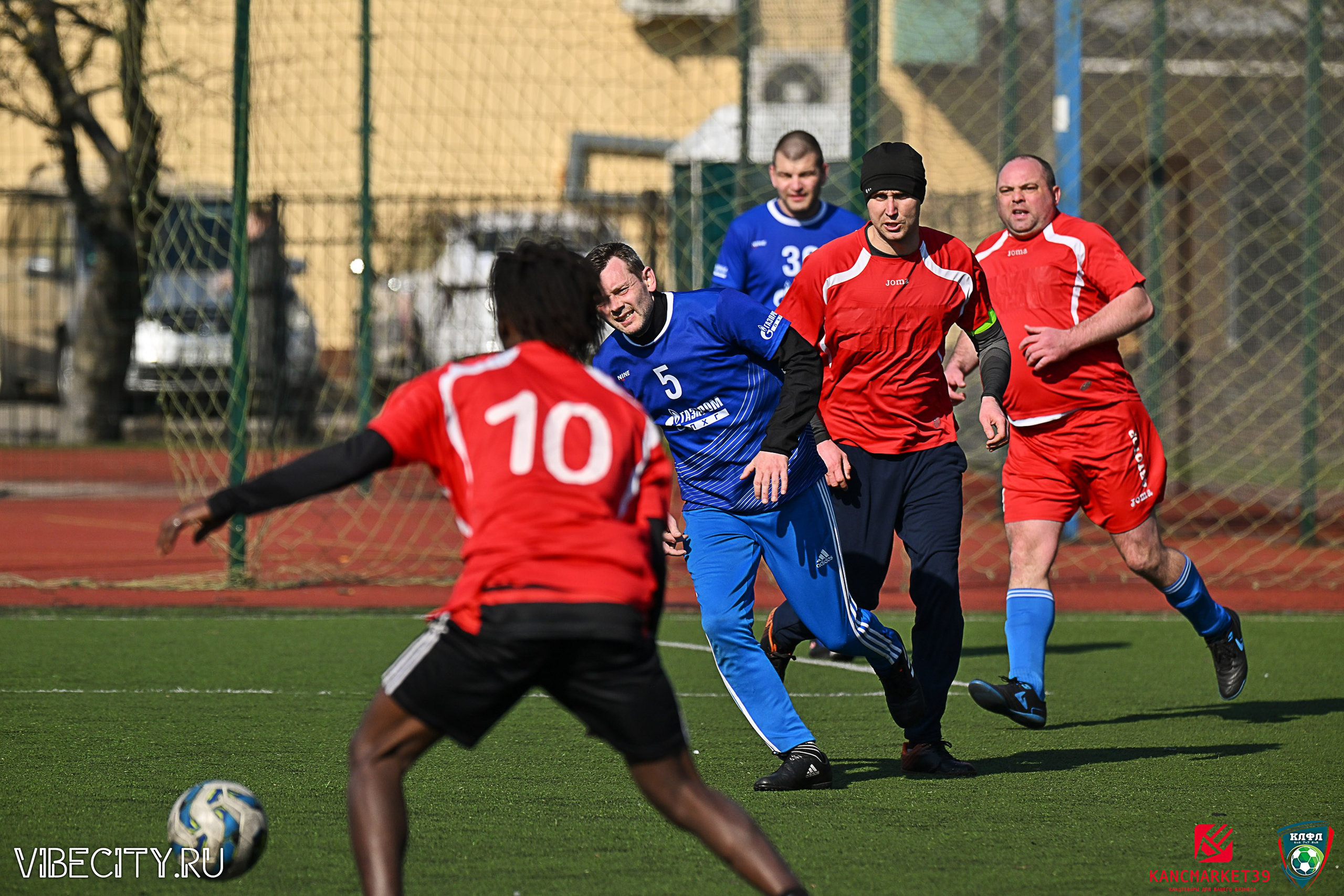 XX ЧЕМПИОНАТ КАЛИНИНГРАДСКОЙ ЛФЛ КАНЦМАРКЕТ39 сезона 2024–2025 гг. VIBECITY.RU Вайб Сити Ру Фоторепортажи Фотоотчеты Калининград