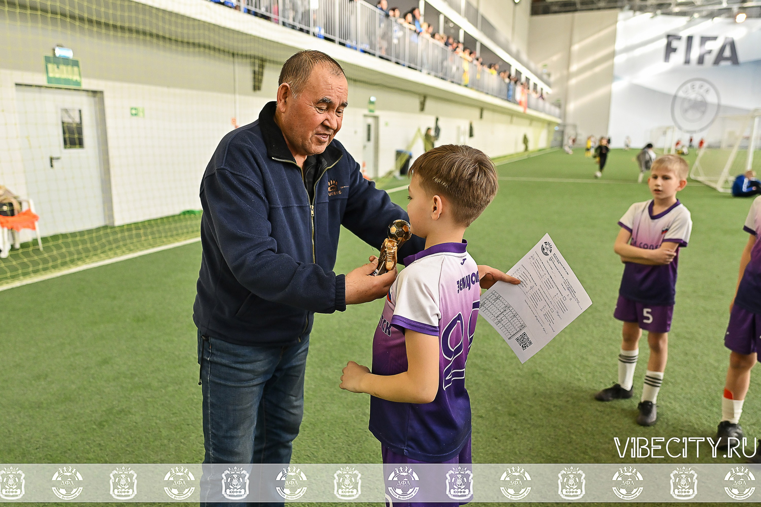 КУБОК БАЛТИЙСКОЙ ЛИГИ ПО МИНИ-ФУТБОЛУ U9 ЗЛ. VIBECITY.RU Вайб Сити Ру Фоторепортажи Фотоотчеты Калининград