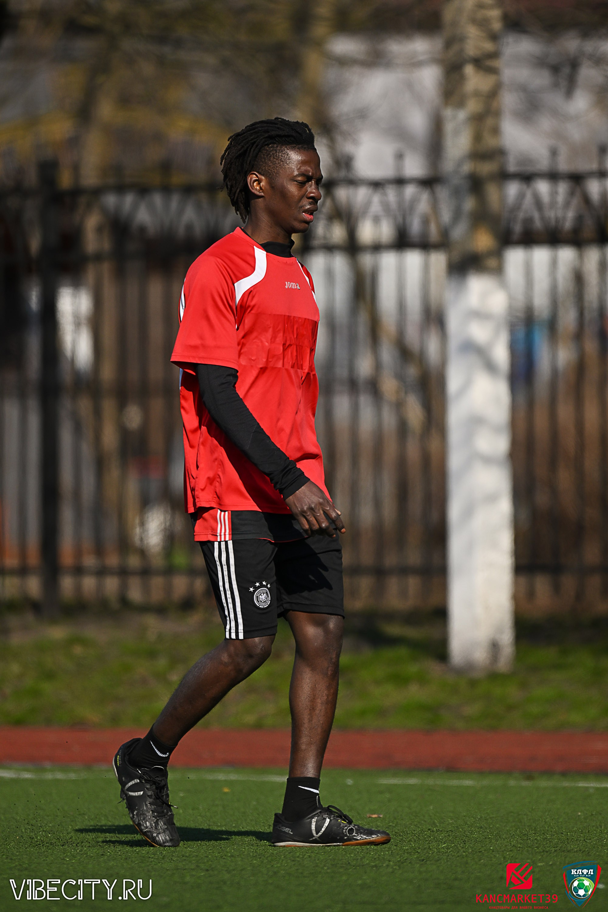 XX ЧЕМПИОНАТ КАЛИНИНГРАДСКОЙ ЛФЛ КАНЦМАРКЕТ39 сезона 2024–2025 гг. VIBECITY.RU Вайб Сити Ру Фоторепортажи Фотоотчеты Калининград