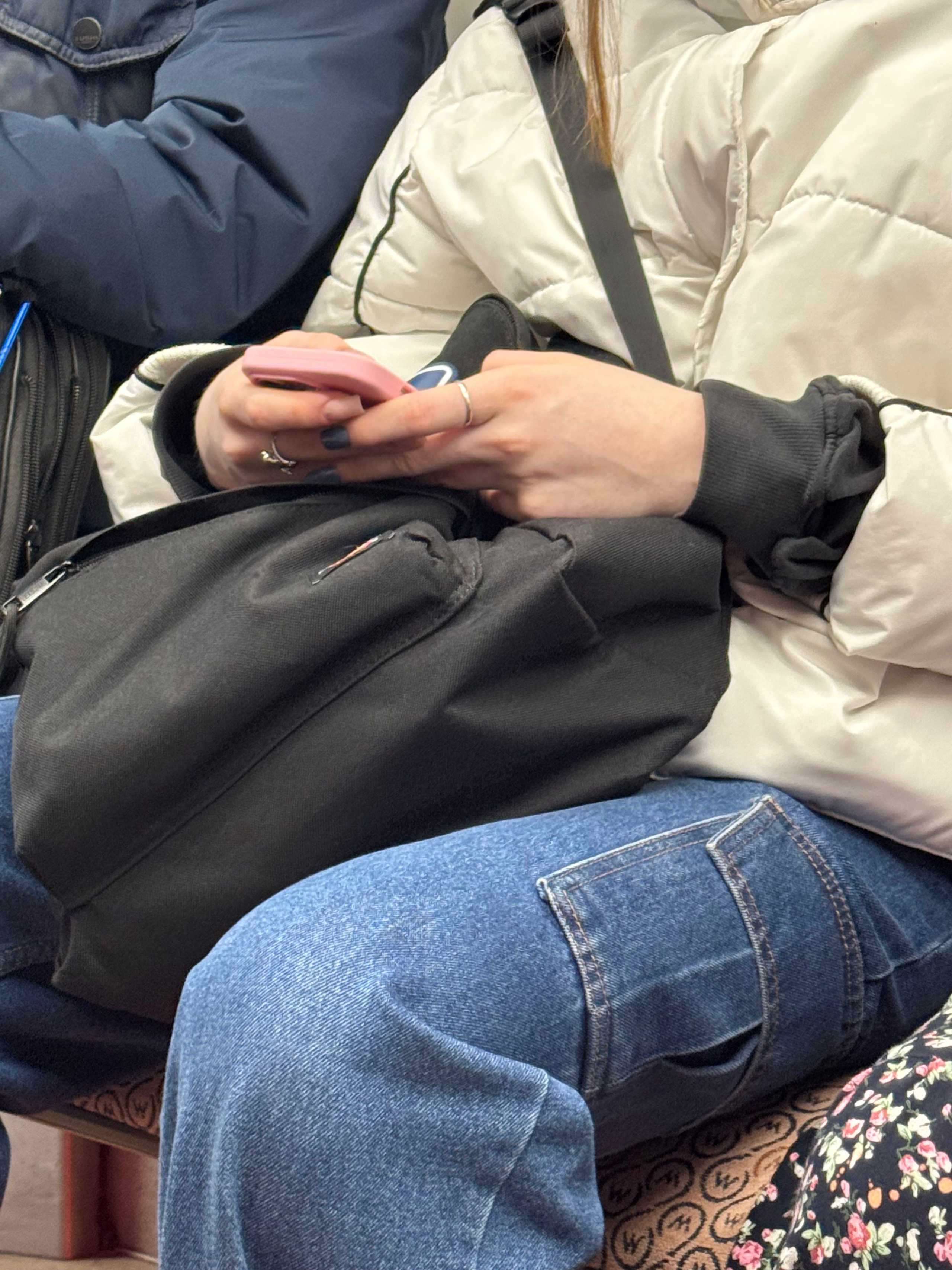 #руки_незнакомцев. Главная