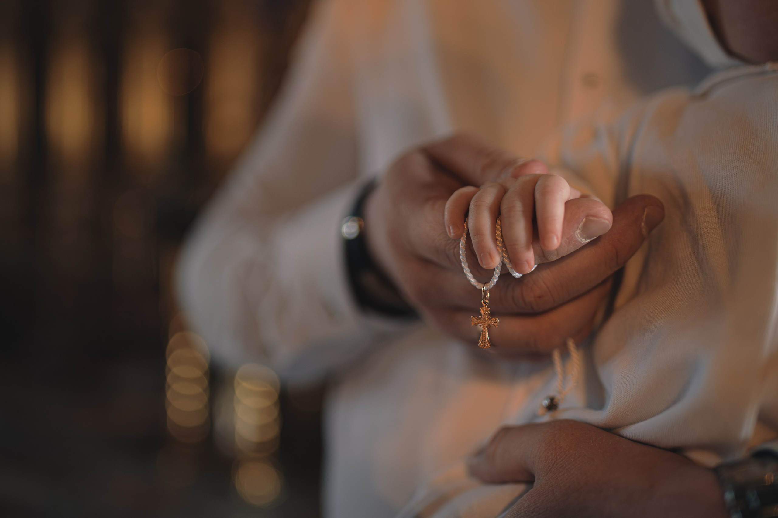 Профессиональные фотографии крещения в Храме Воскресения Словущего. Семейный фотограф в Москве 📸