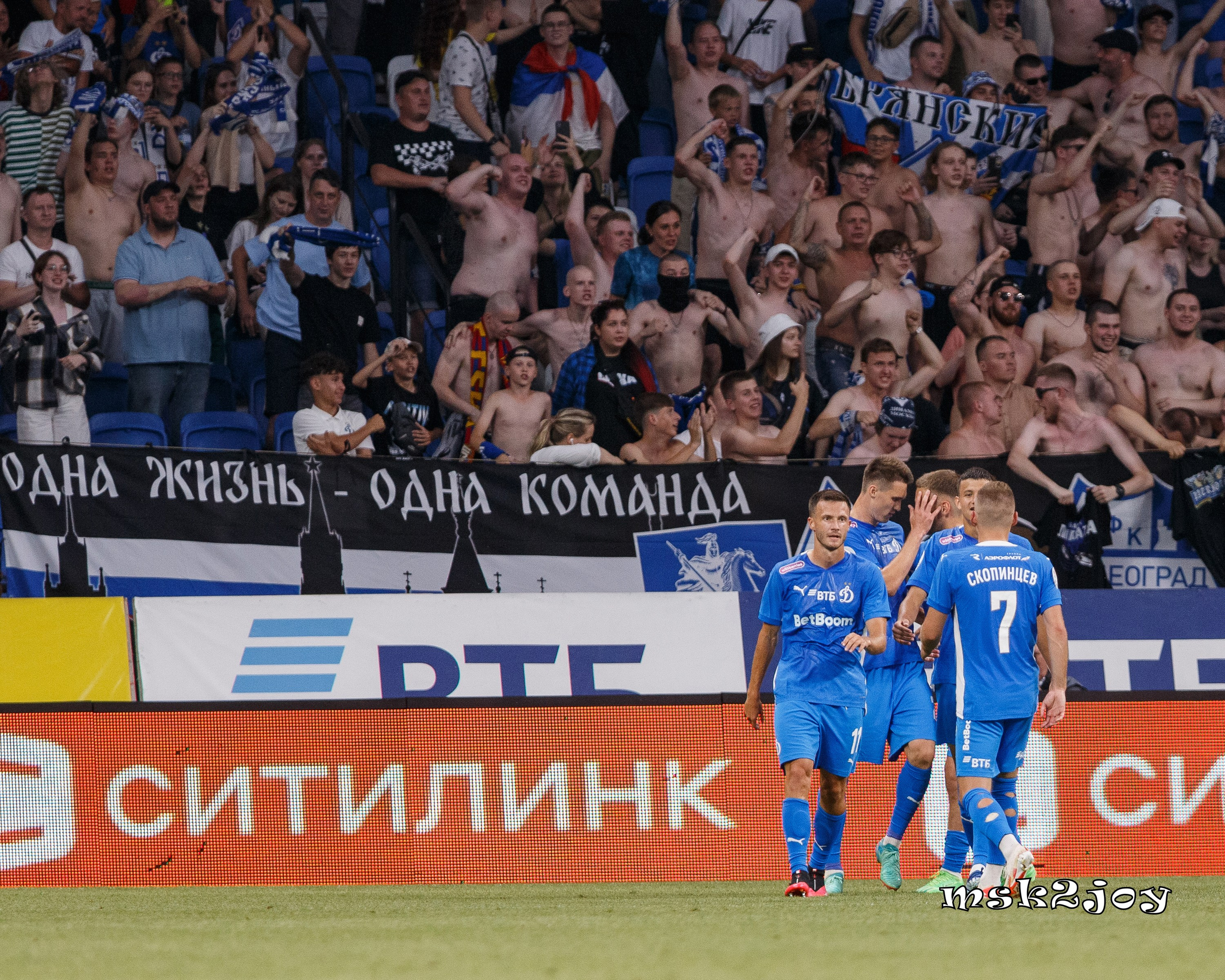 Фоторепортаж. ФК Динамо — ФК Партизан. Михаил Тоцкий портретный и репортажный фотограф в Москве