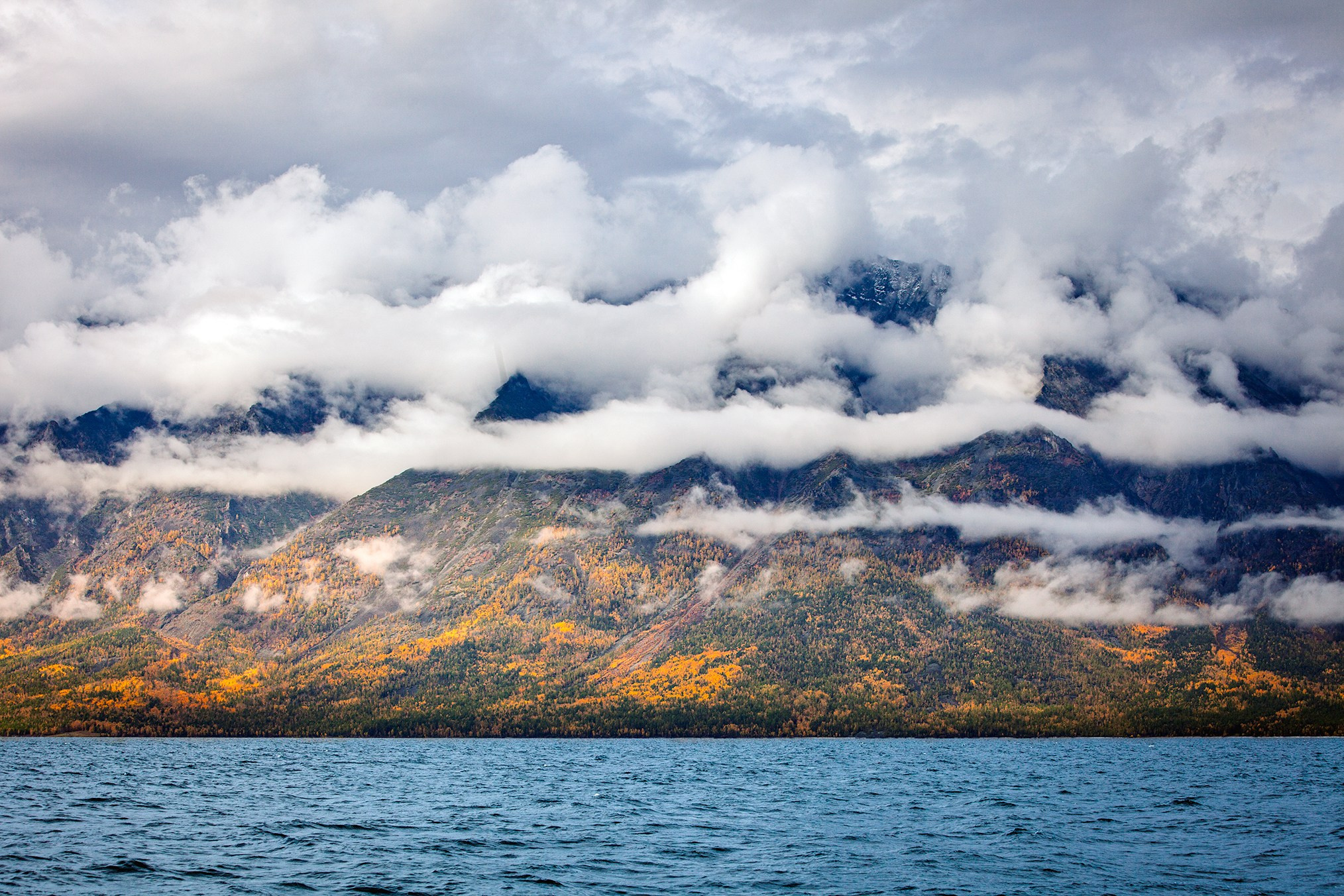 High-quality interior photos for your home, office, hotel