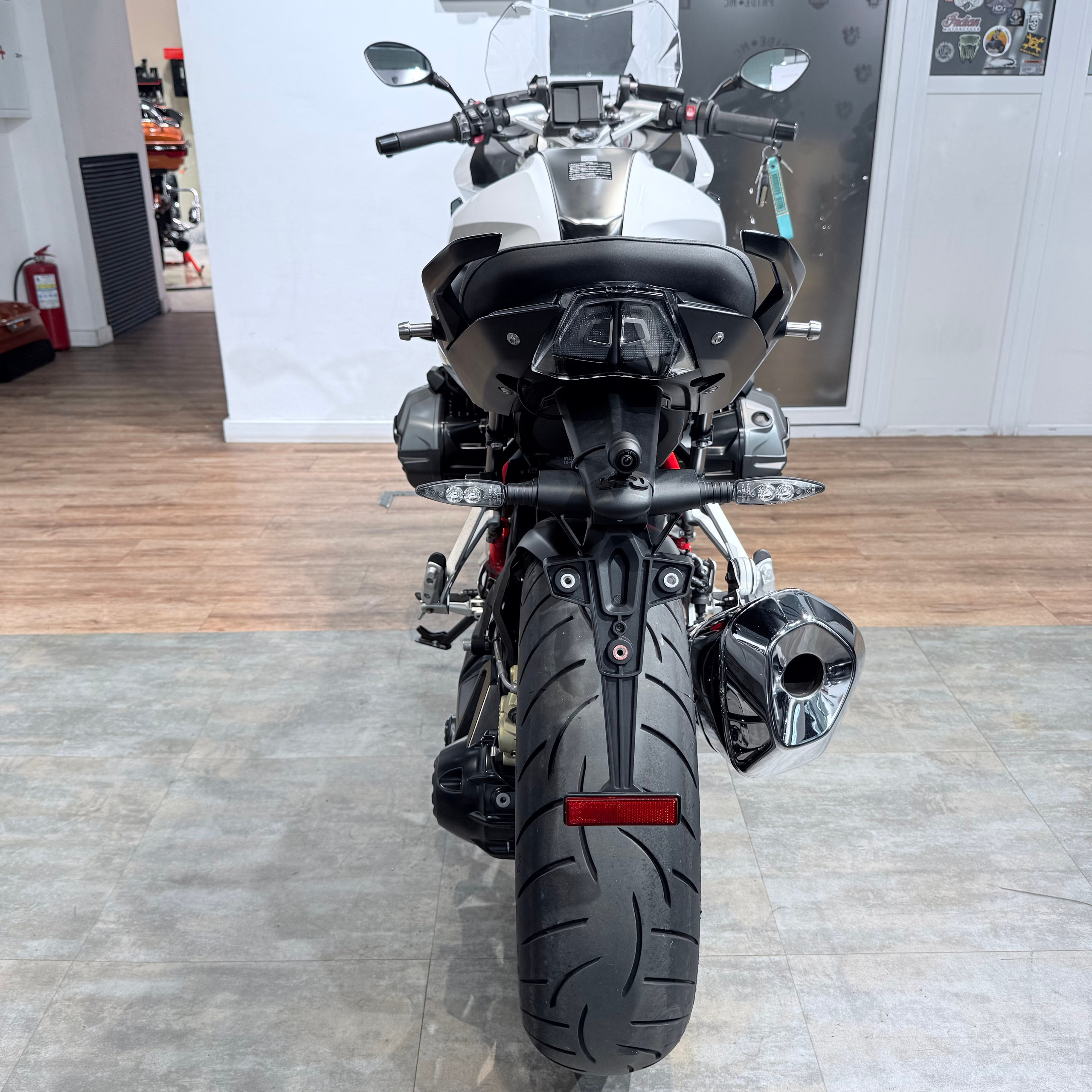 2022 ВМW R1250RS Sрort ABS Light White Red Frаmе. Hello Davidson, Москва. Только хорошие мотоциклы…