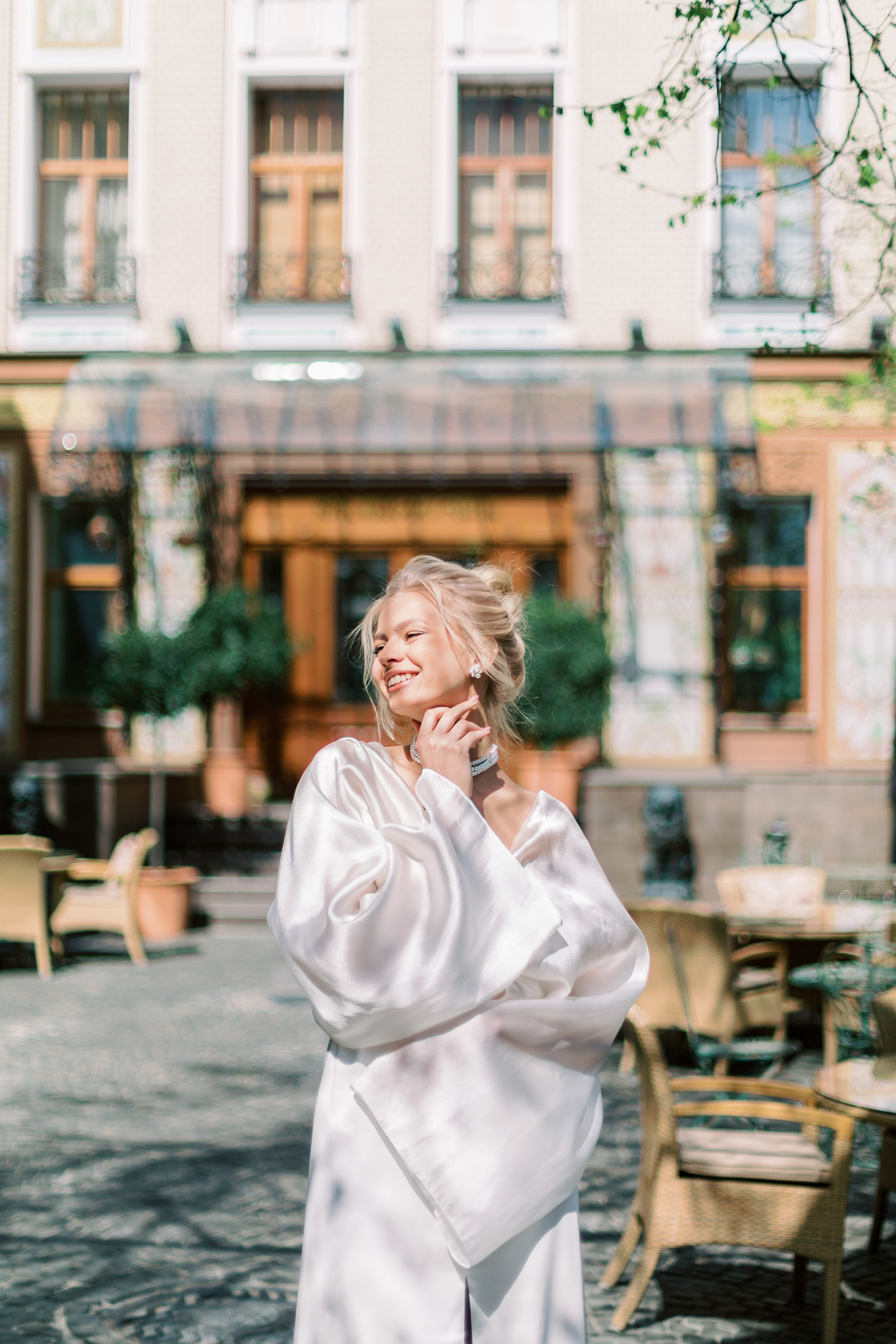 Свадебная фотосессия в Москве, отель Hotel Russo-Balt