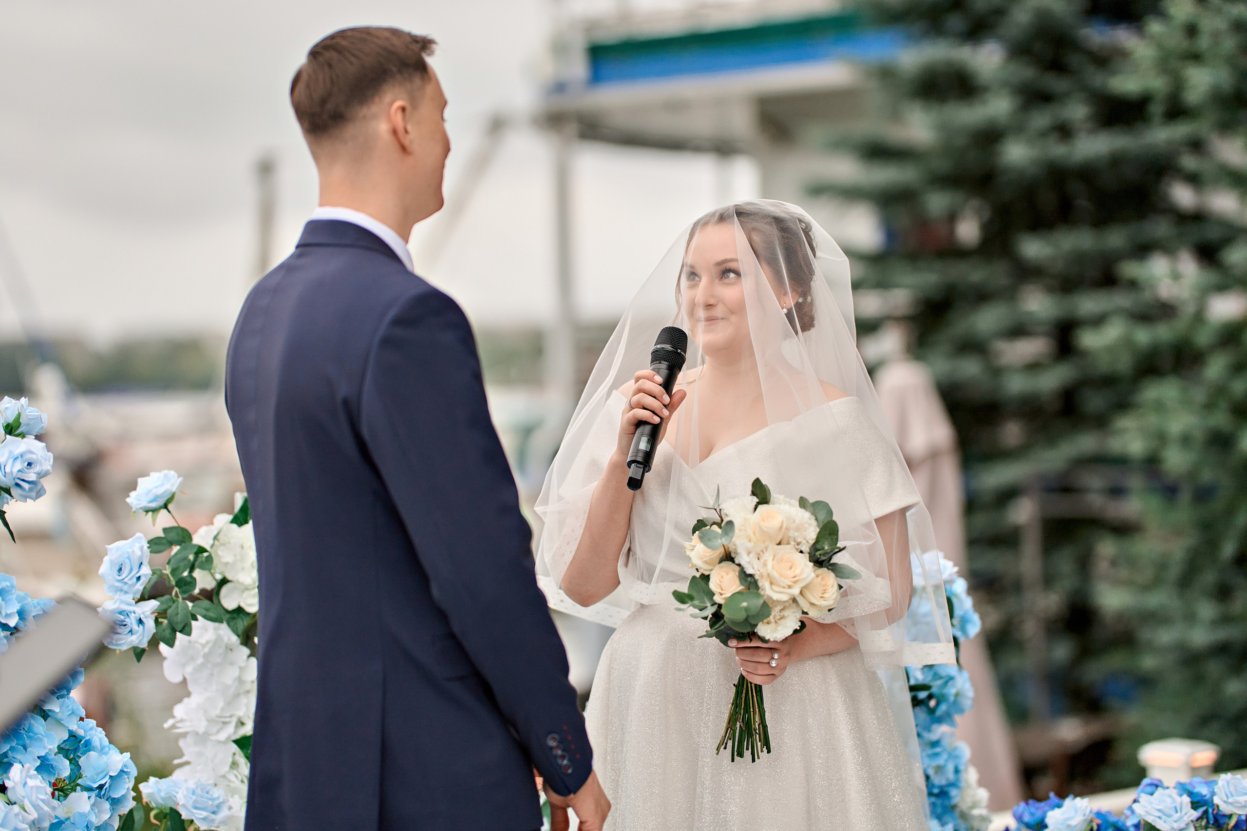 Нежная свадьба Антона и Софьи в яхт-клубе «Портофино». Фотограф Меняйло Евгений. Свадьба. Портрет. Репортаж. Семья. Контент
