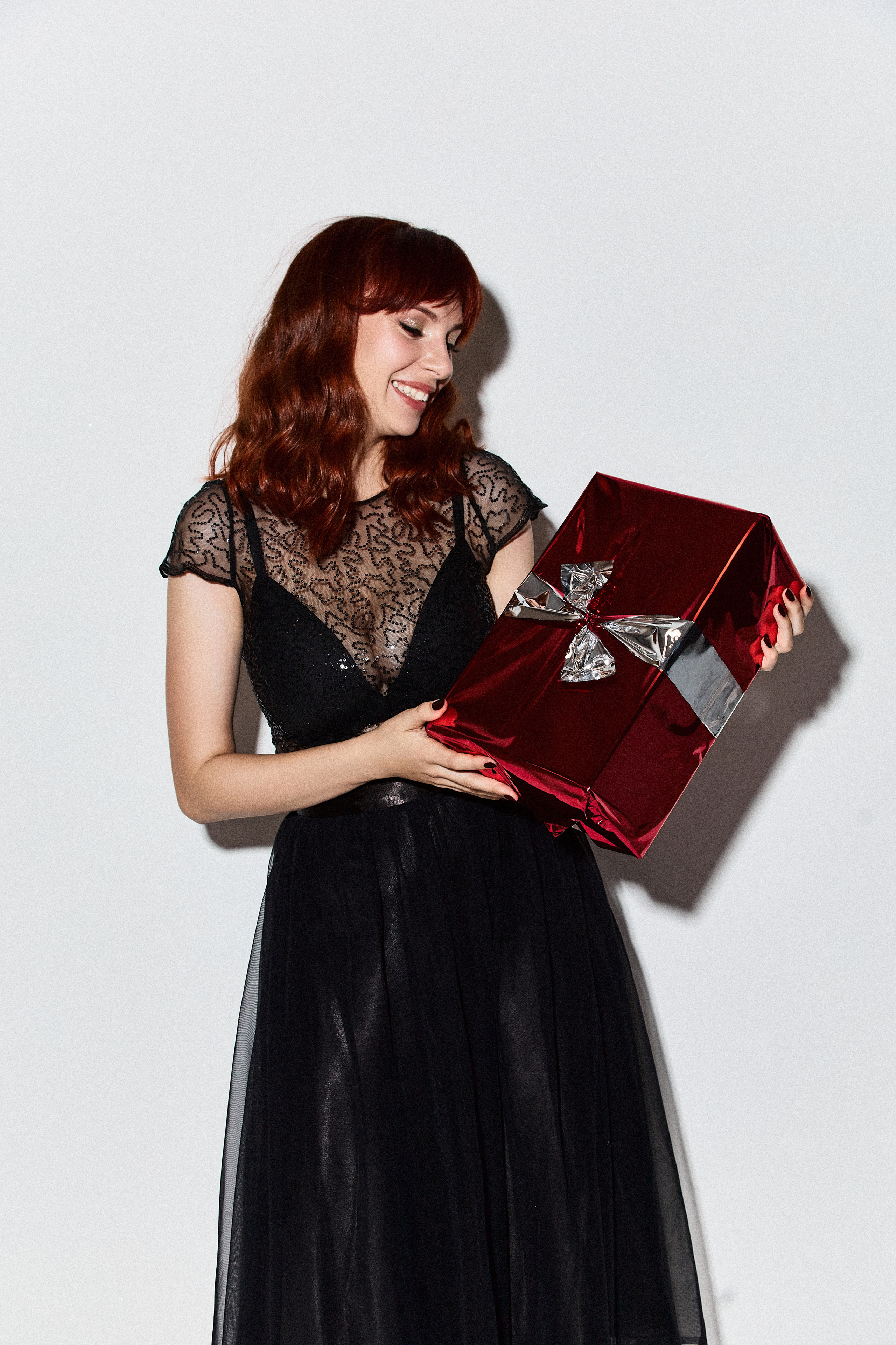 Анонс семейной фотосессии в студии в разных образах. Фотограф в Минске Анна Кучинская