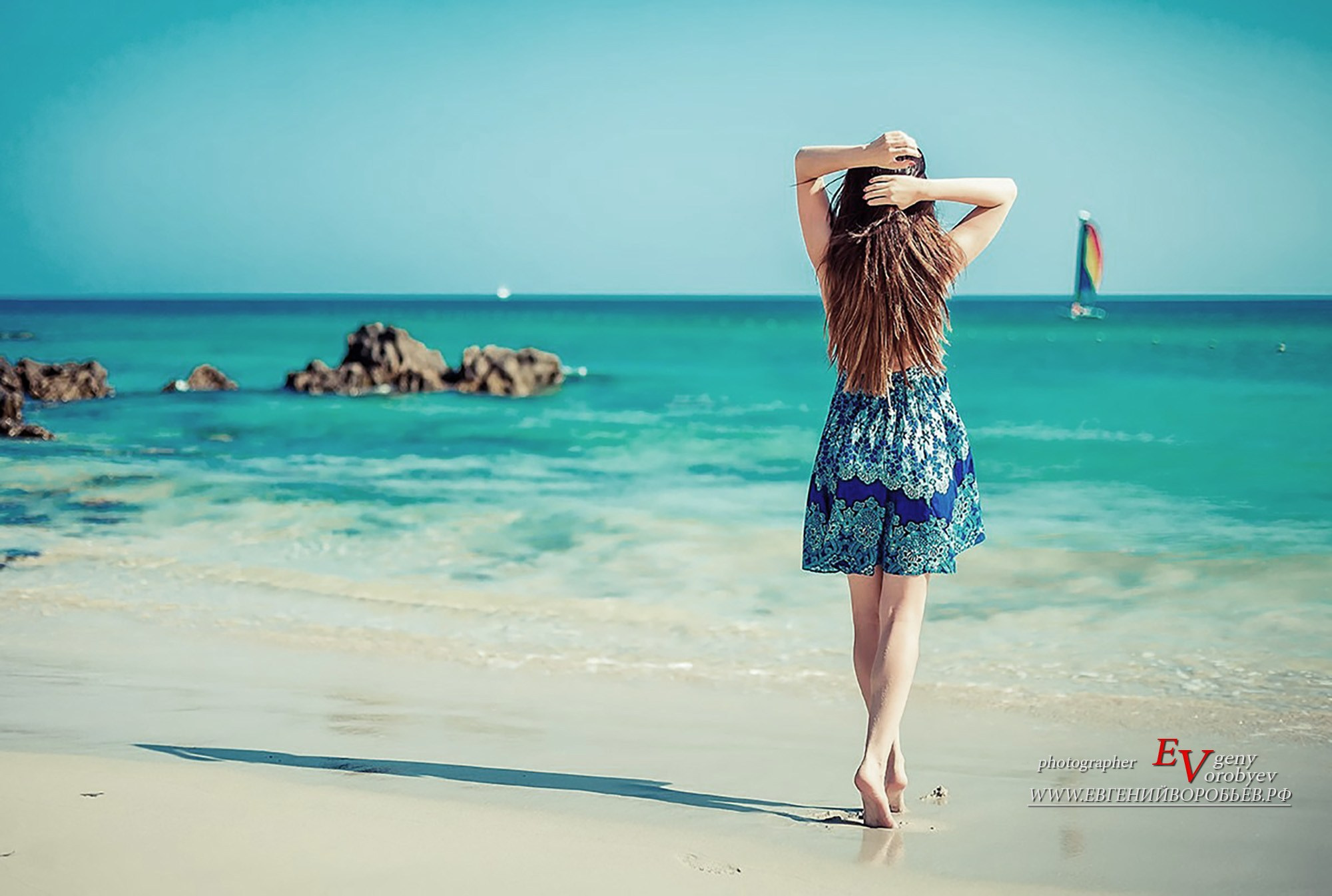 фотосессия на Пхукете фотограф в тайланде на пляже красивое место идея образ девушка в купальнике примеры фото позы для фотосессии Патонг пляж Карон Найхарн Ката Майкао пальма экскурсия Заказать фотосессию цена стоимость