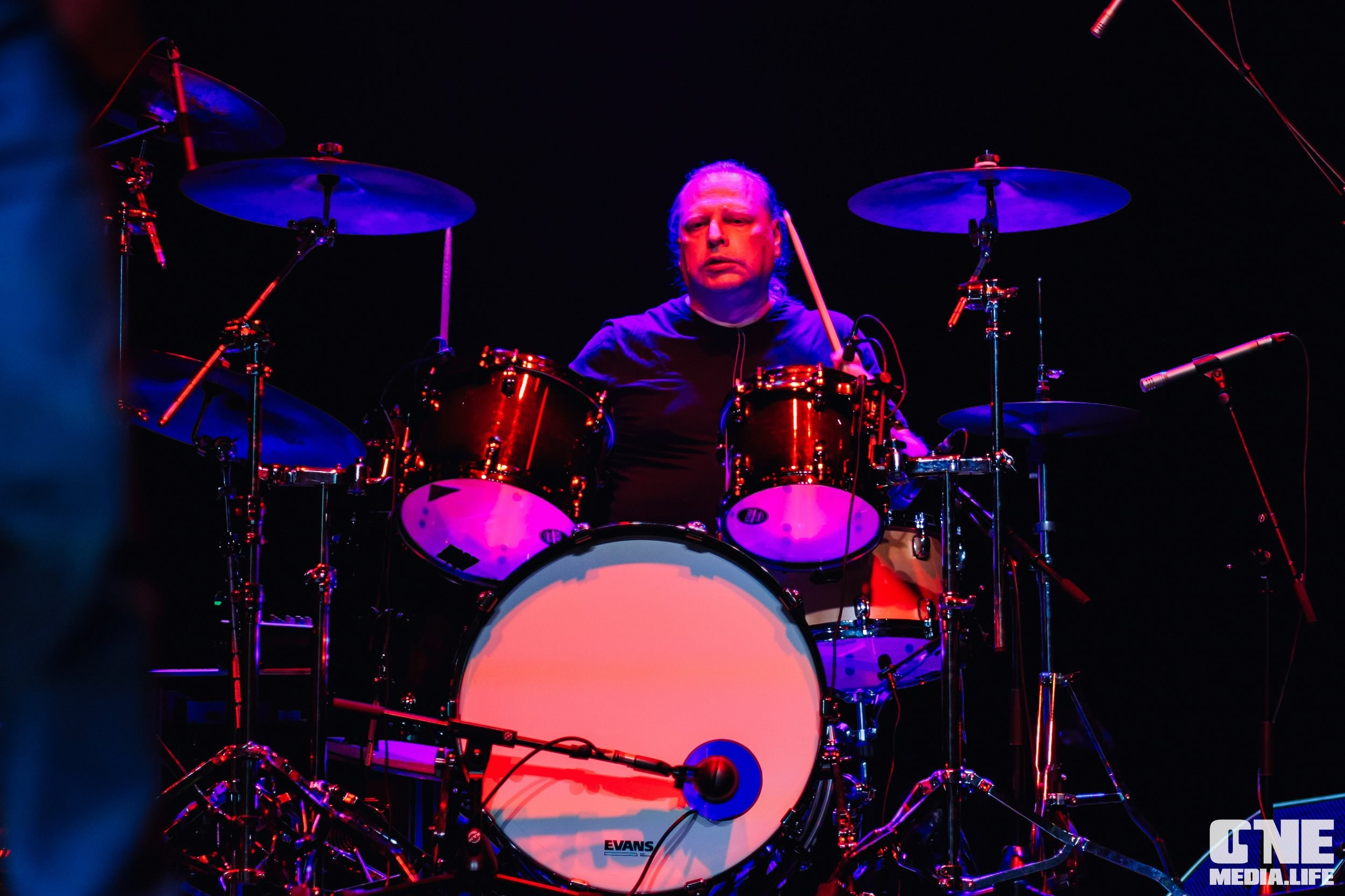 Фоторепортаж из театра эстрады Янтарь-холл. One Media Life: фоторепортажи, фотоотчеты с мероприятий и заведений