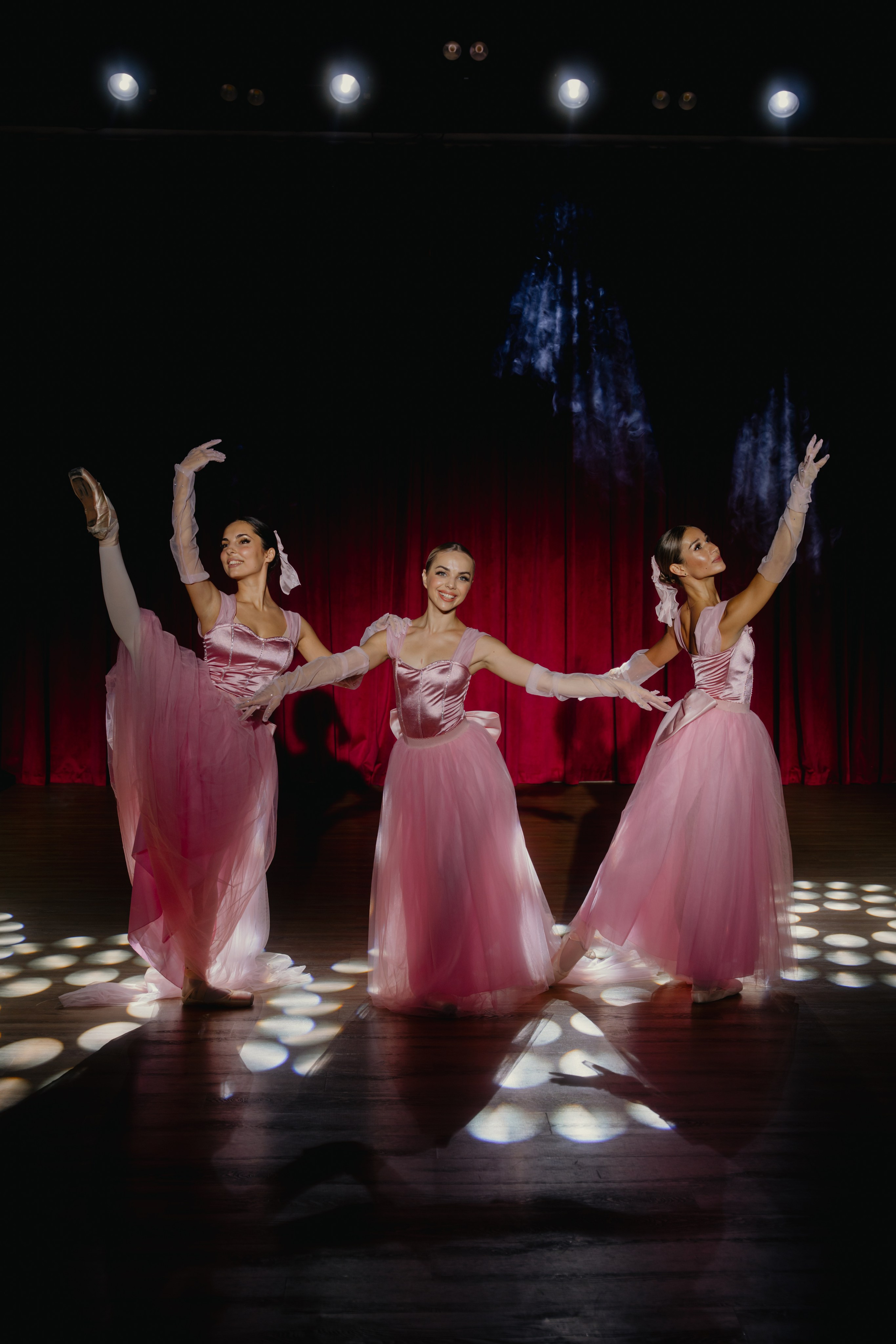 Танцевальный проект с балеринами «Old Money» в Екатеринбурге