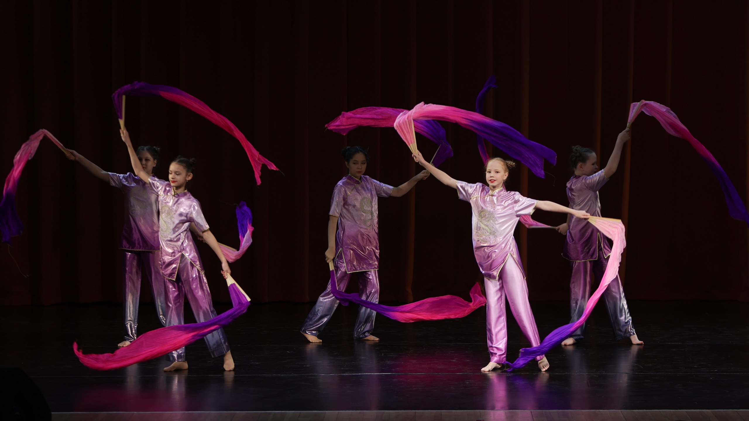 Фестиваль хореографического искусства «КУБОК ЛЕГЕНДЫ — 2025». Выпускные альбомы и школьный фотограф в Подольске, Троицке, Щербинке, Москве и Московской области