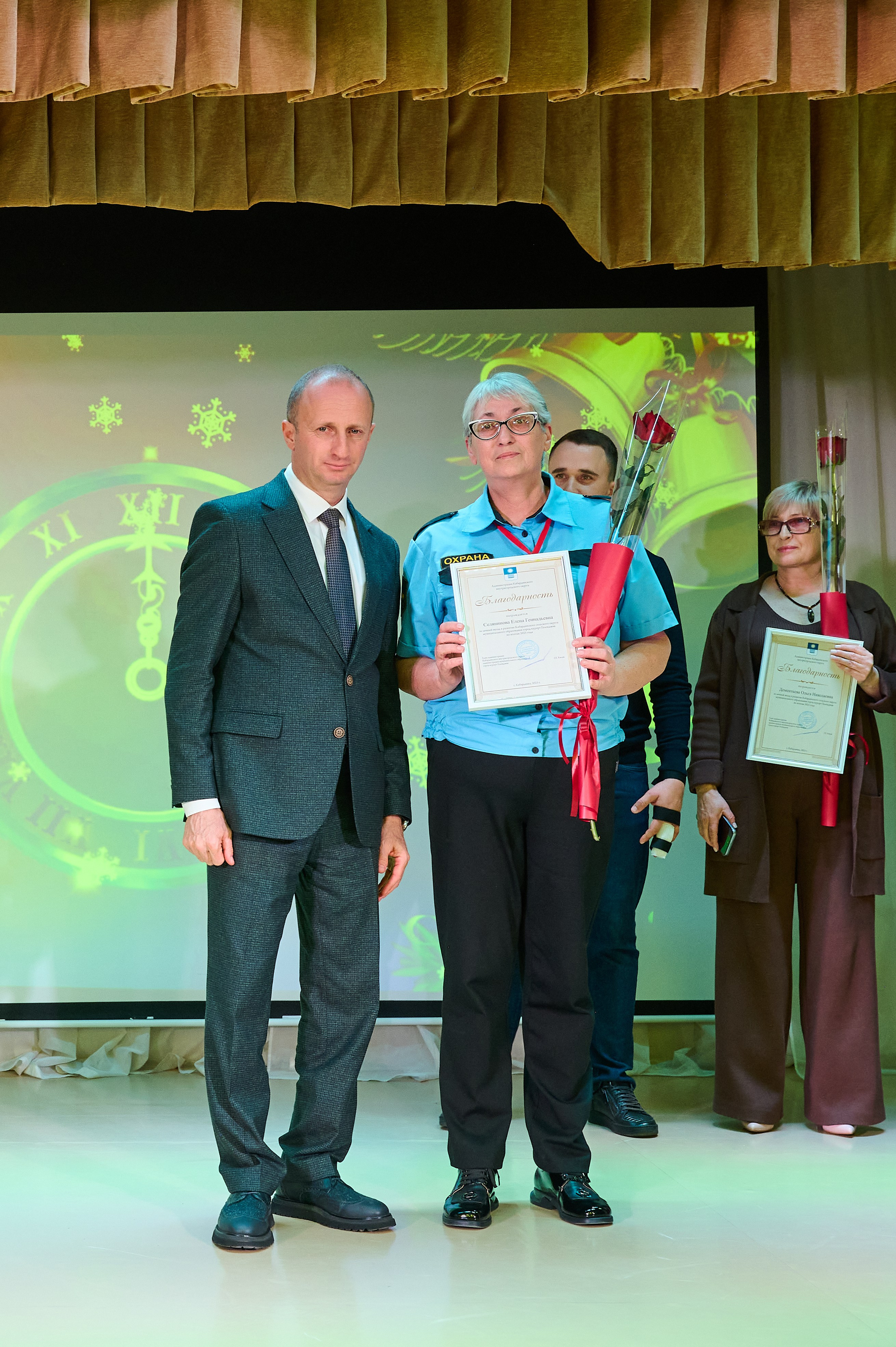 НГ ДК Виноградный. Жизнь курорта Кабардинка в фотографиях