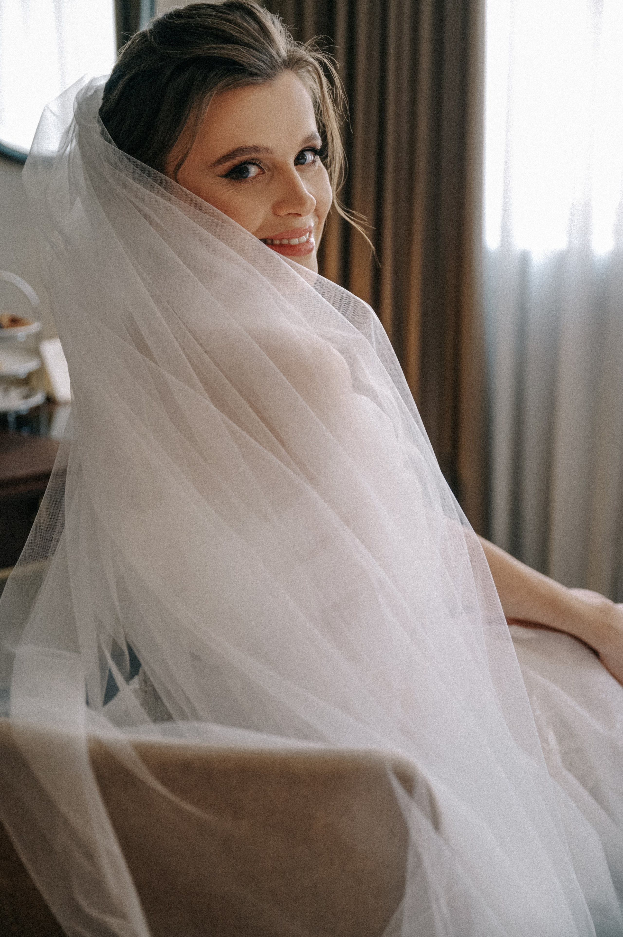 Свадьба для двоих с прогулкой в The St. Regis Москва Никольская 5*. Свадебный и семейный фотограф Виктория Носачёва. Щелково, Москва и МО