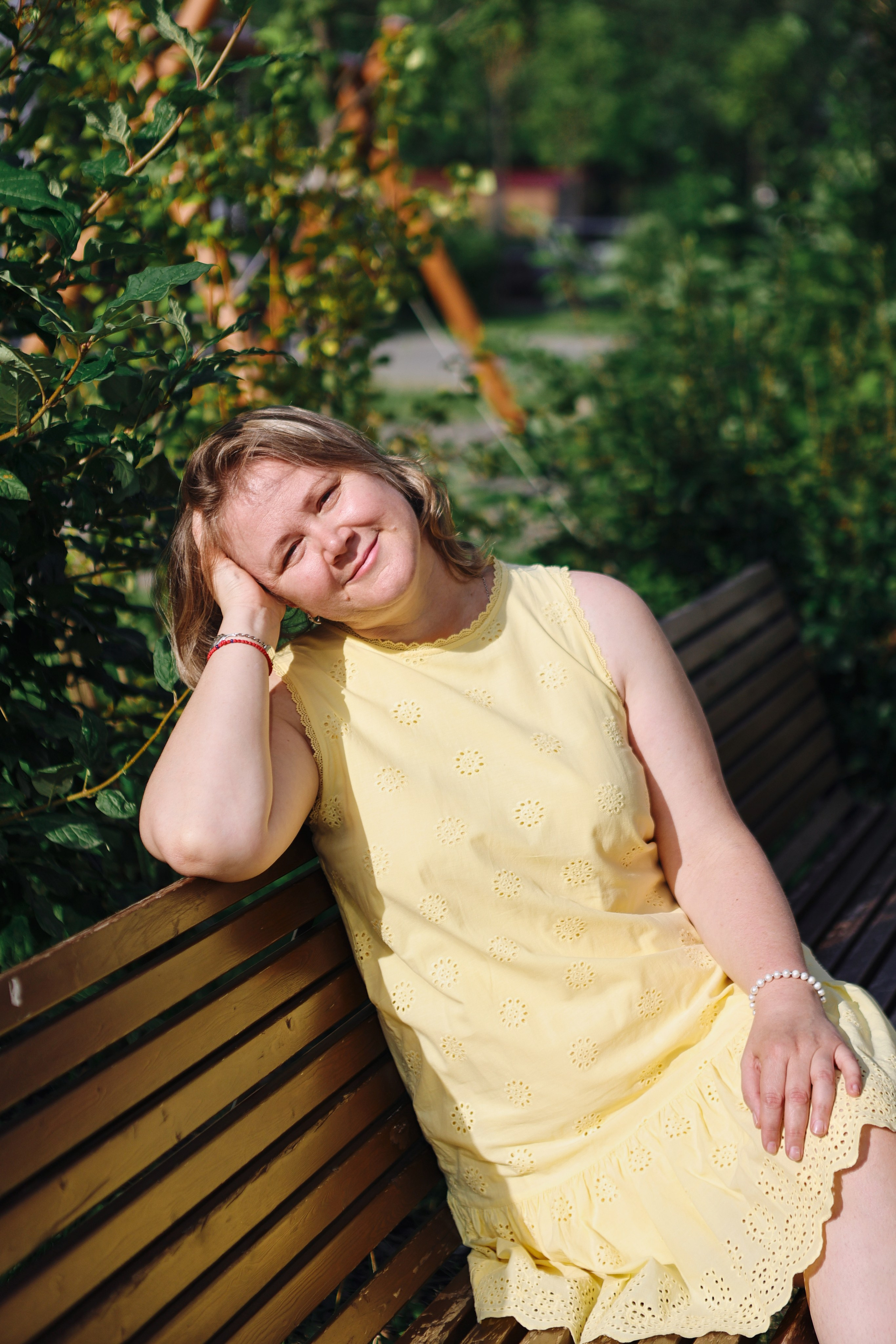 Катя в солнечном платье. Экспресс-съемка. Фотограф для вас и вашего бизнеса в Москве Альбина Никифоров