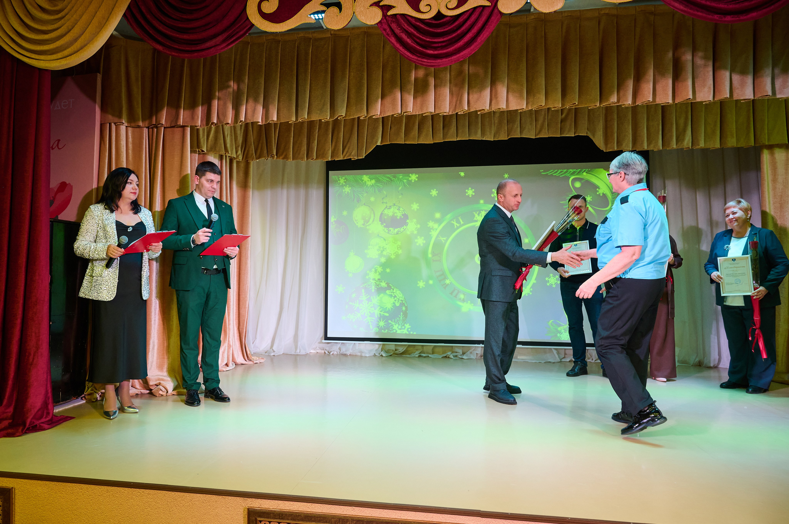 НГ ДК Виноградный. Жизнь курорта Кабардинка в фотографиях