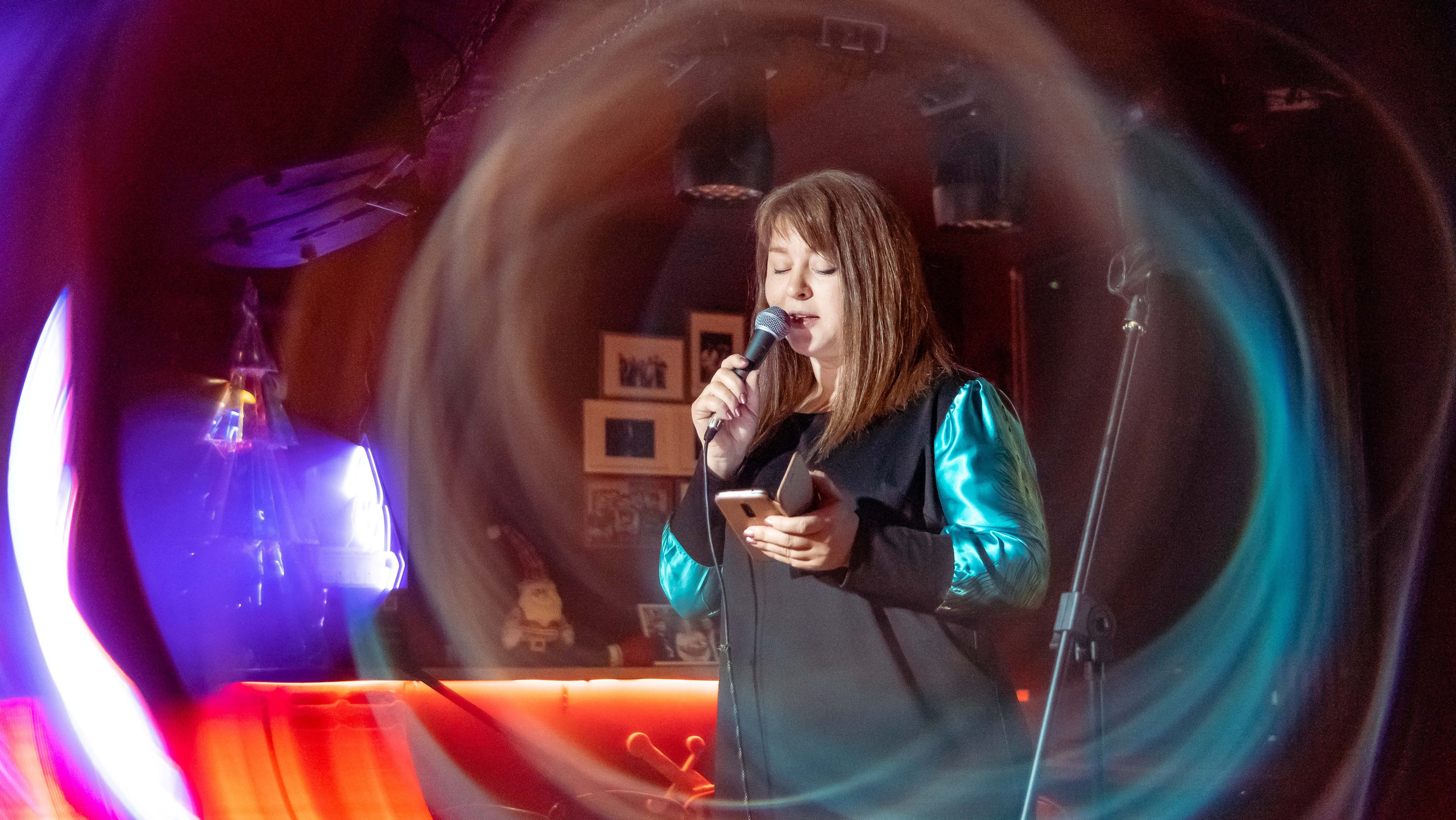 Репортажные фотографии творческого вечера Такие дела, Панда