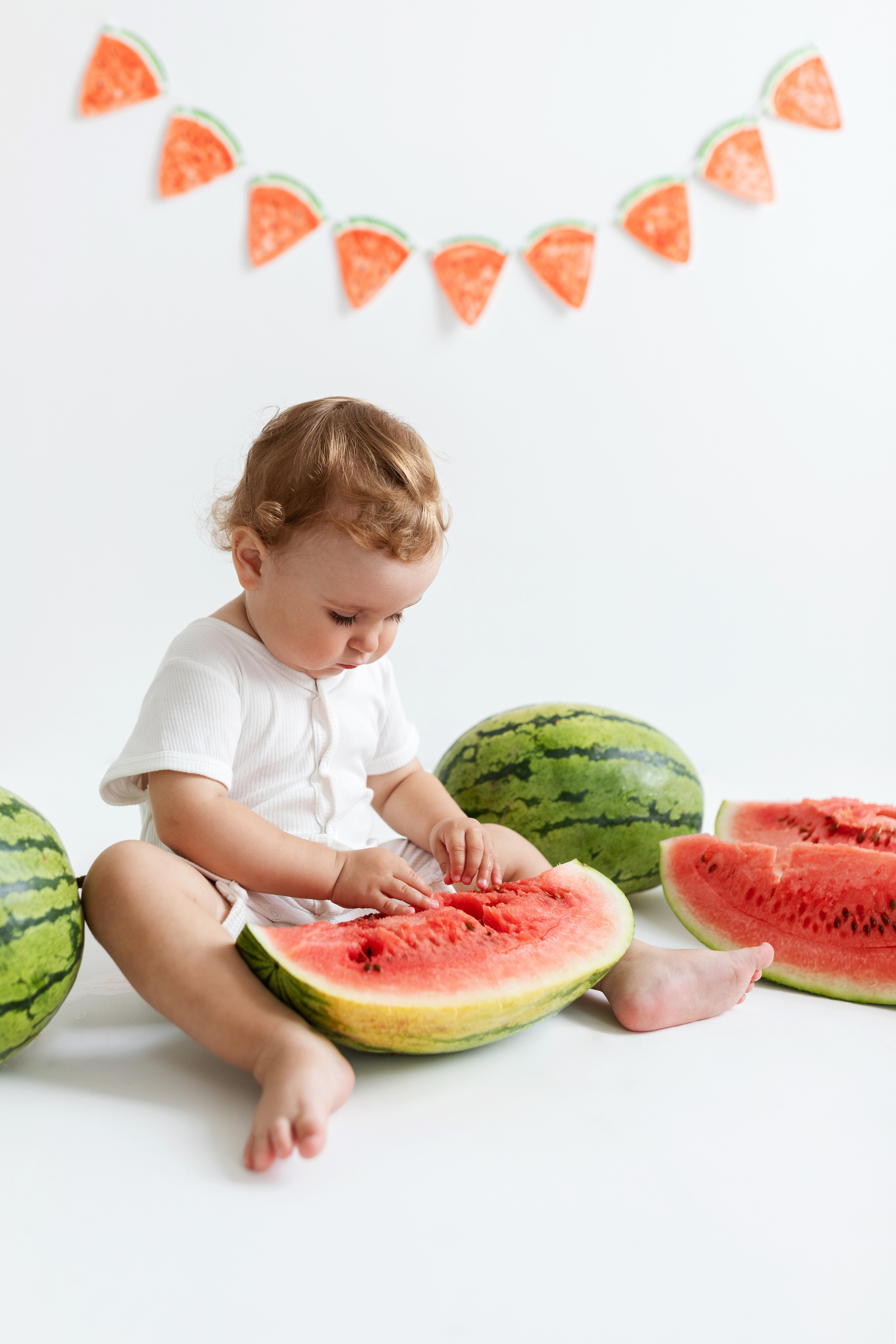 Владюша и арбуз. Фотограф на годик Хабаровск Детский и семейный фотограф в Хабаровске Юлия Матвиенко