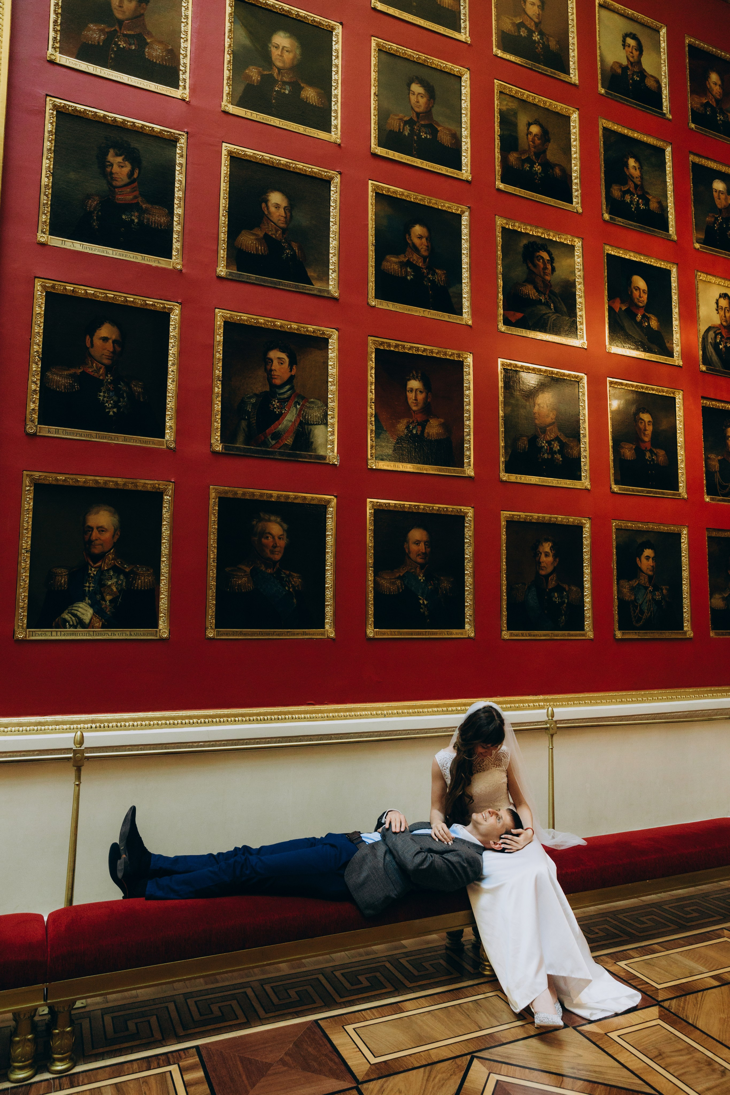 Свадебная фотосессия в Эрмитаже. Фотограф в Санкт-Петербурге Разиля Идиятуллина