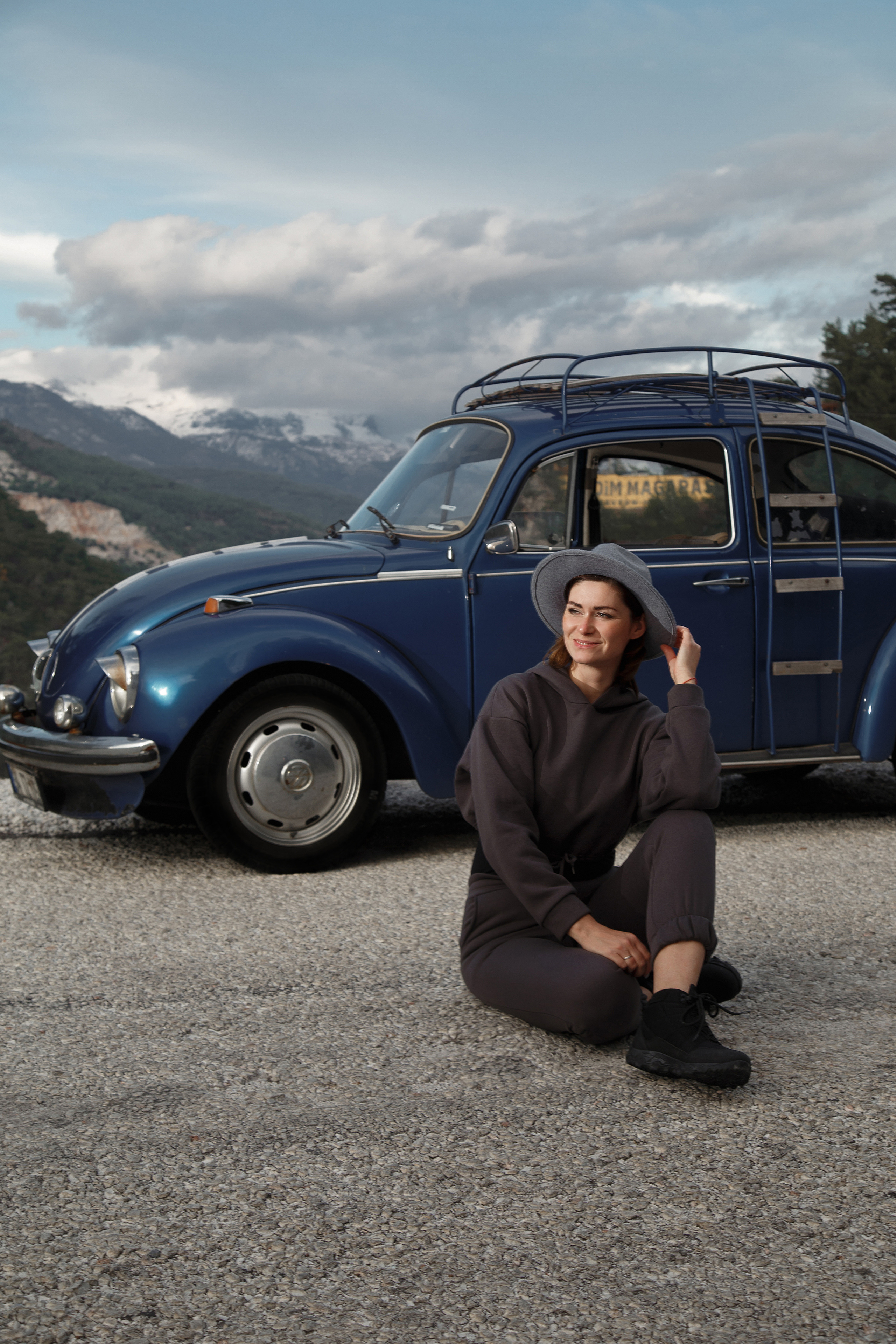 Ярик с Катей и малыш + синий жук. Фотограф Иван Богданов Москва Волгоград Камышин