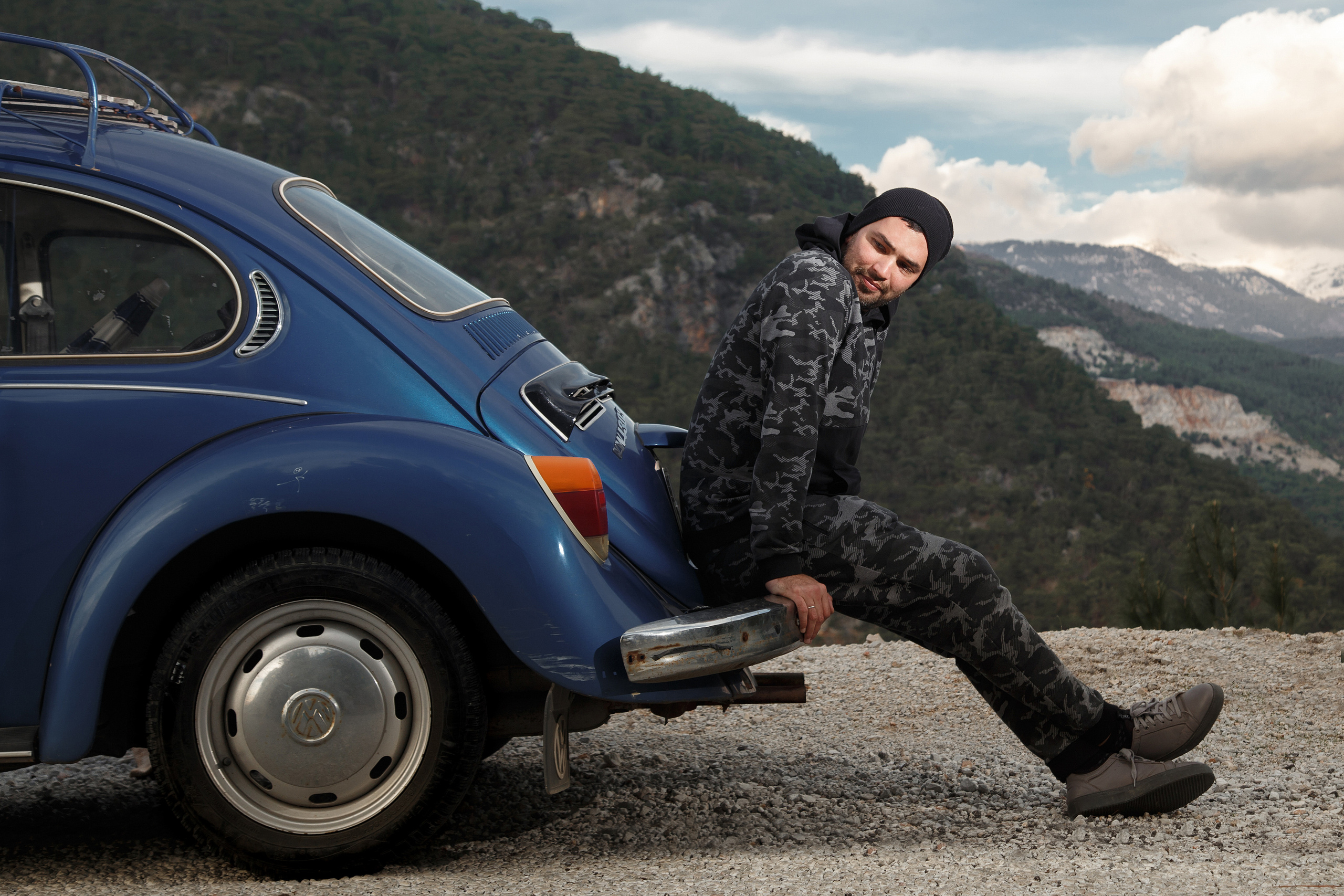 Ярик с Катей и малыш + синий жук. Фотограф Иван Богданов Москва Волгоград Камышин