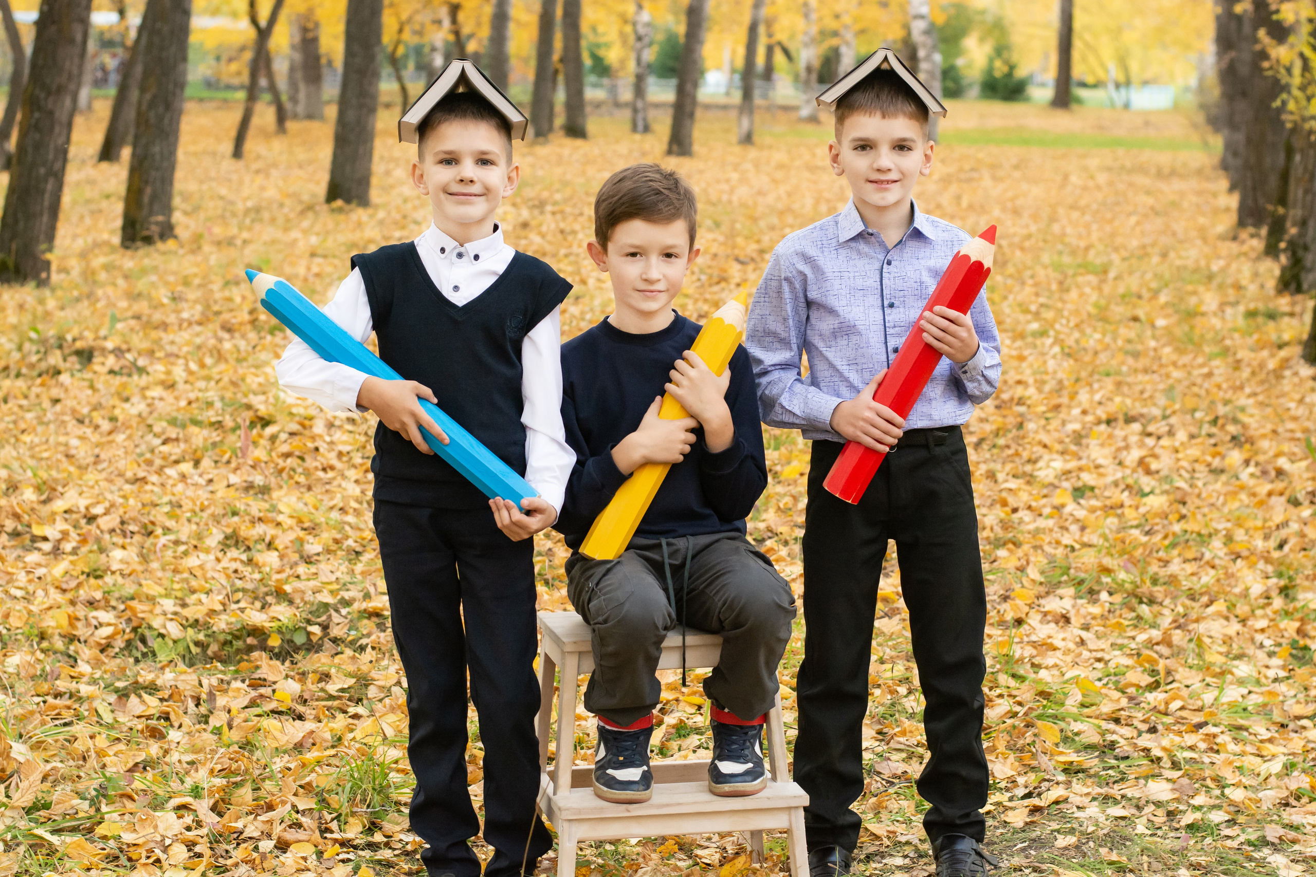 Фотосессия осенью для 4 класса. Выпускные альбомы Юрга — Фотограф Светлана Тихонова