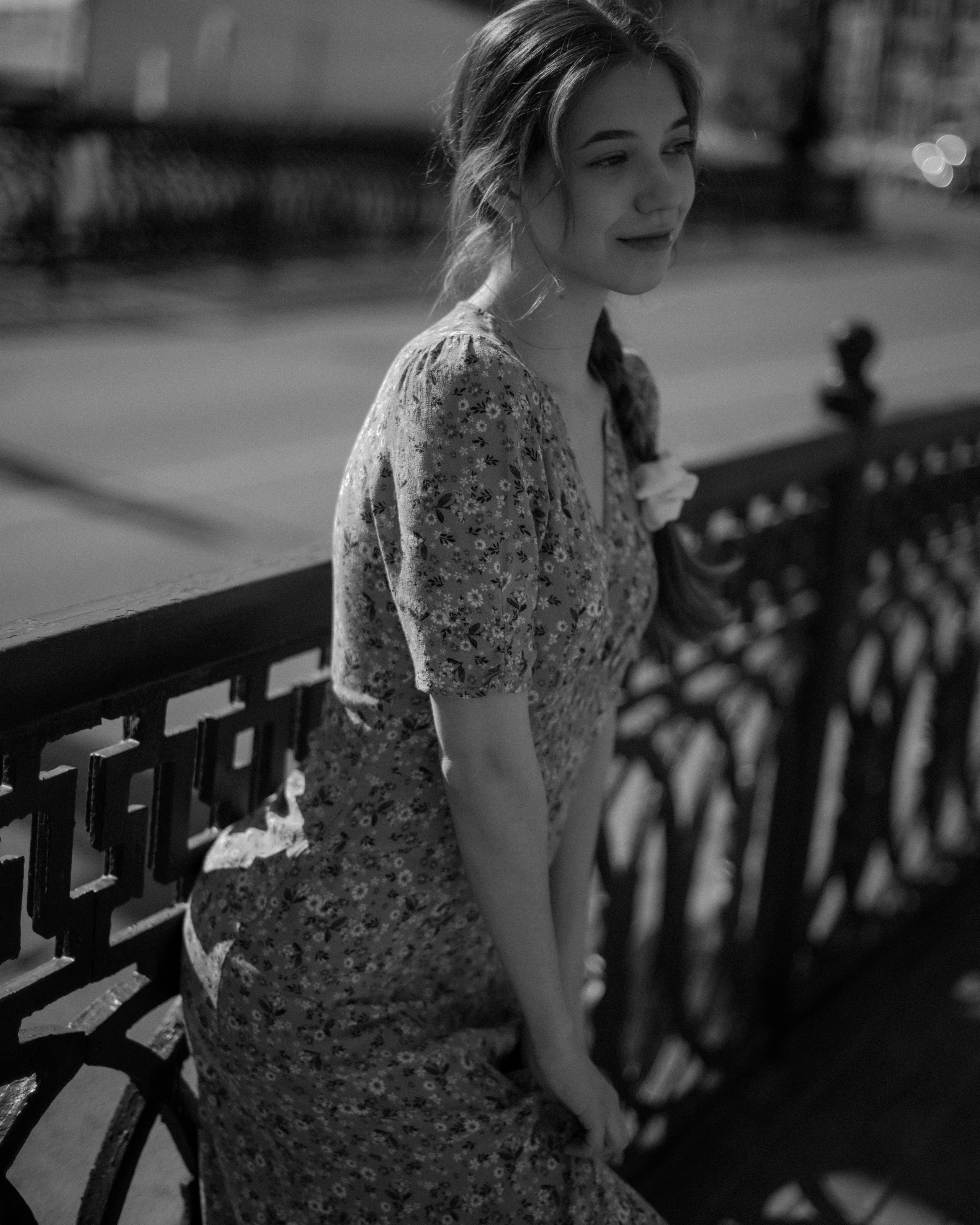 Ася. Женский фотограф. Создатель украшений ручной работы. Модель