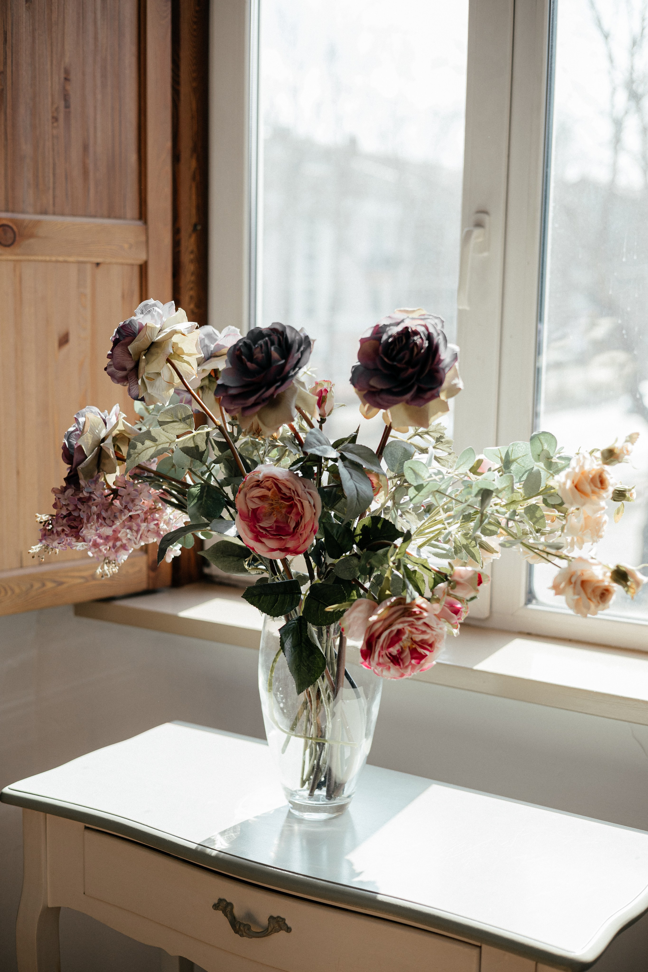 Елизавета. Белые цветы