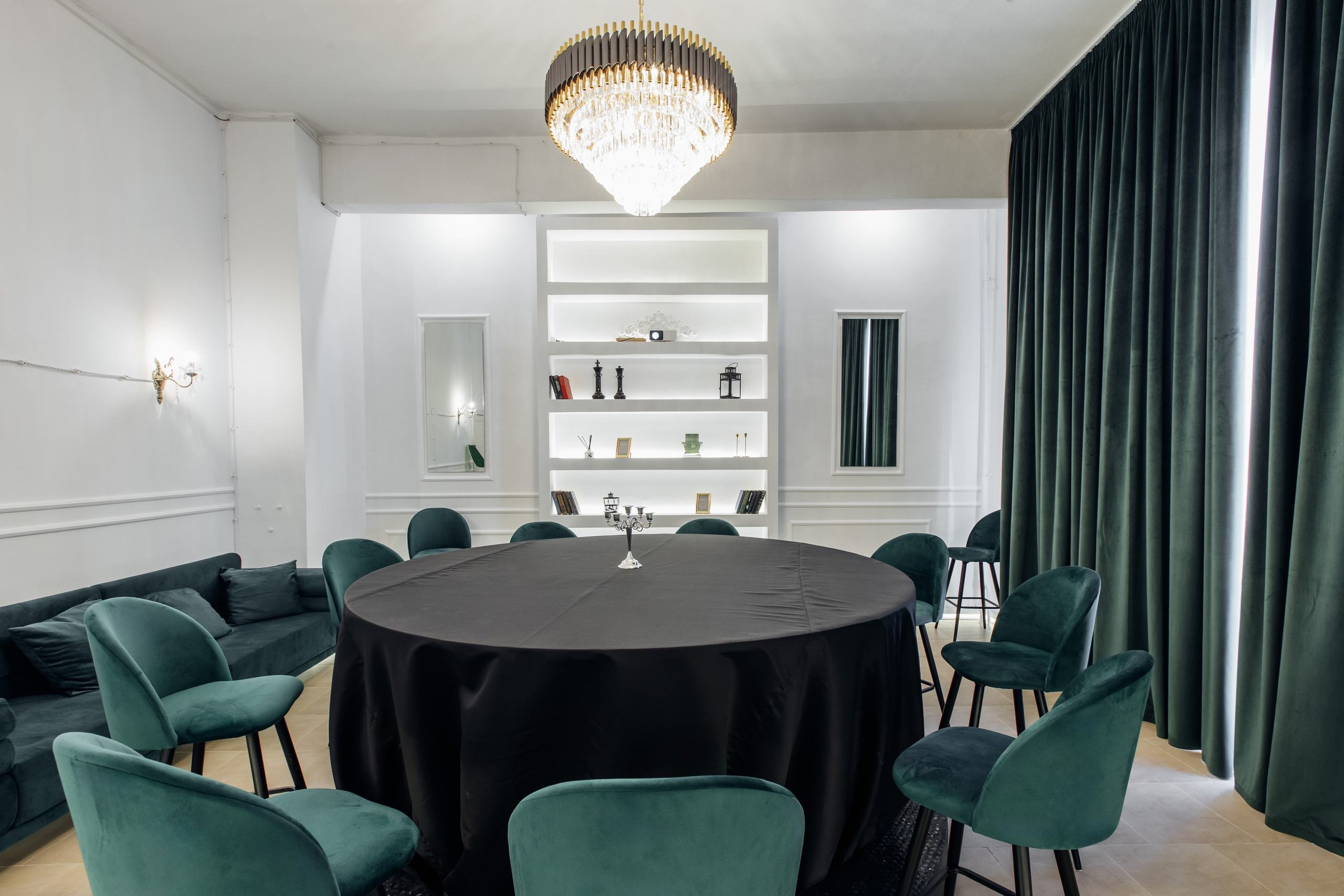 Империал (лето). Аренда лофта в СПб для мероприятий