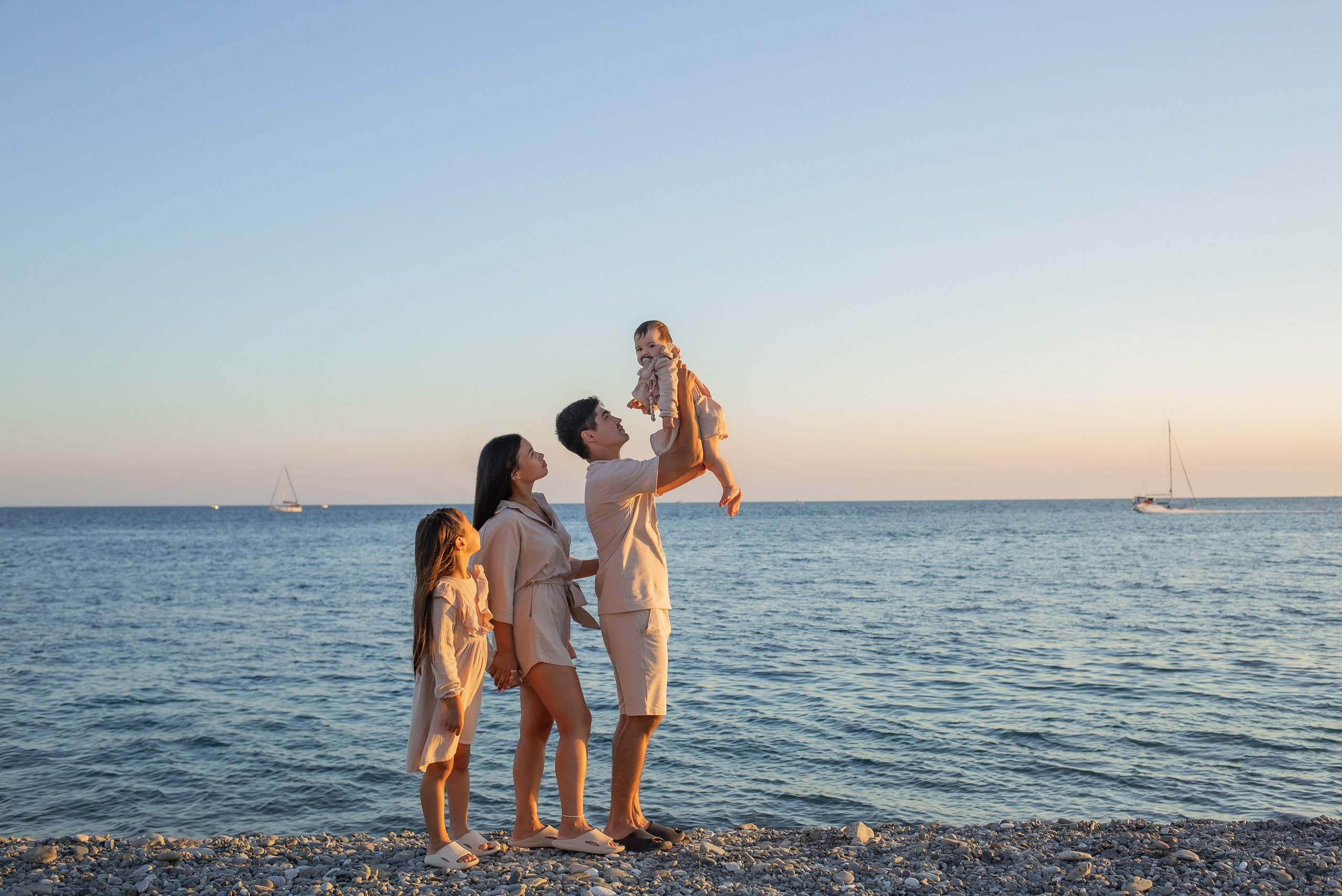 Фотосессия на Имеретинском пляже в Адлере. Фотограф Сочи Адлер. Солькаева Анастасия