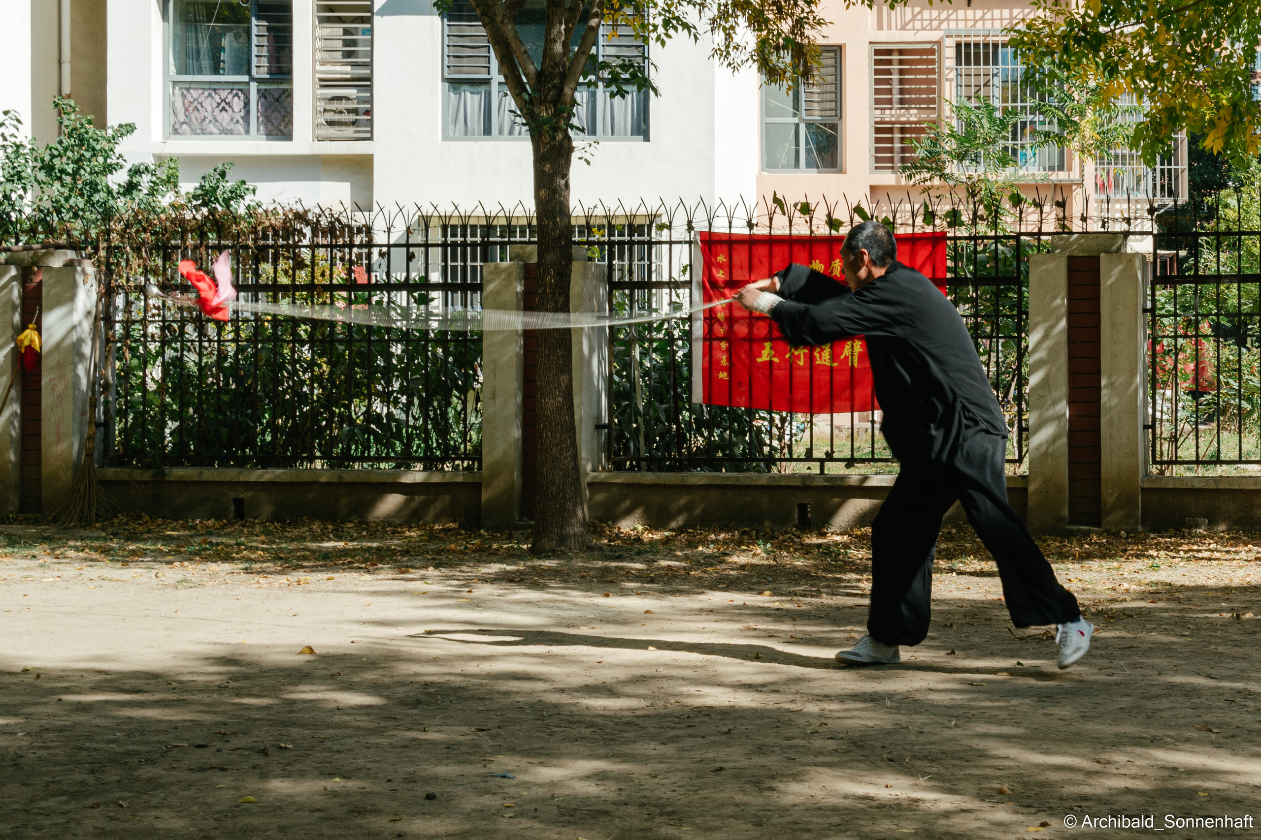 TaiJiQuan. Photographer in Guangzhou, China. Archibald Sonnenhaft
