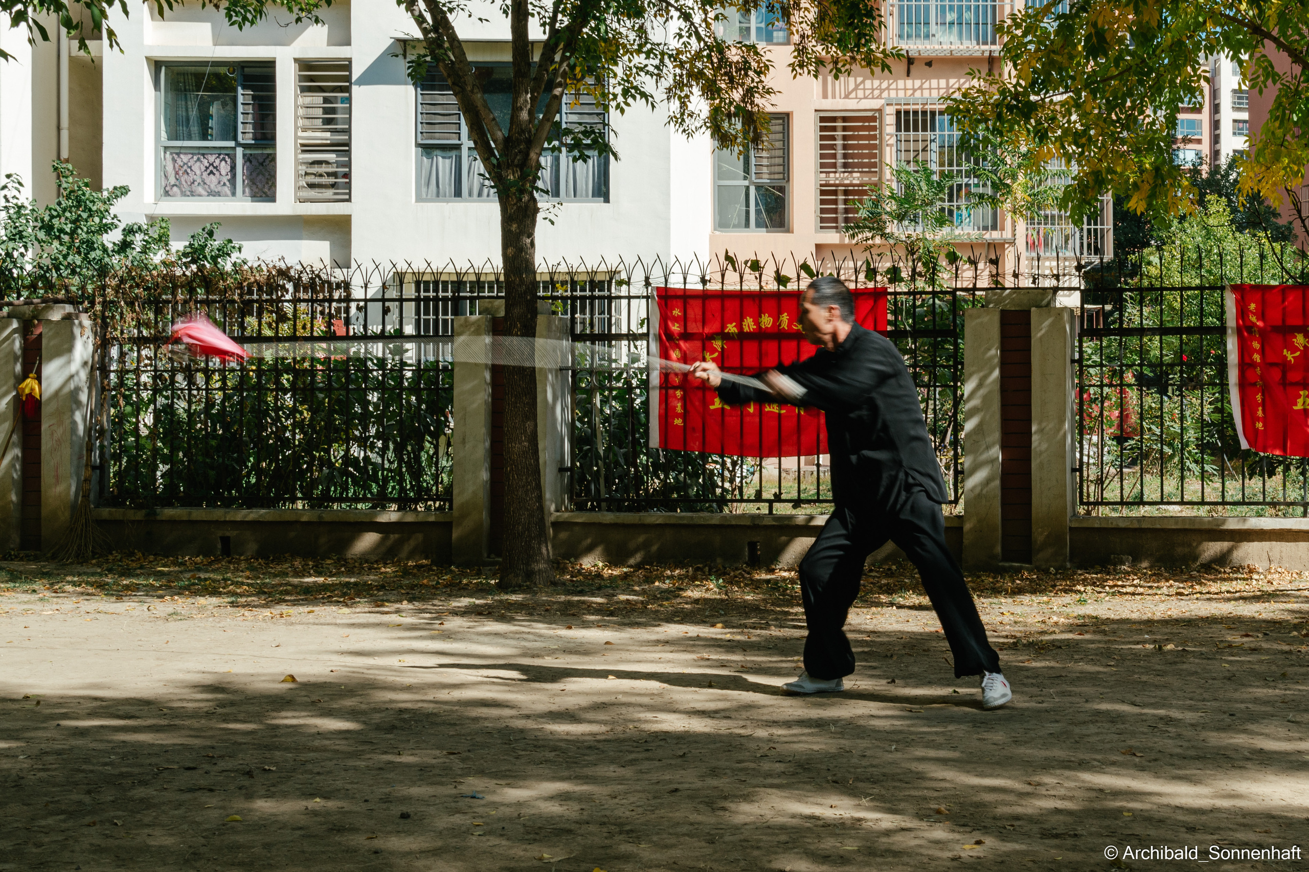 TaiJiQuan. Photographer in Guangzhou, China. Archibald Sonnenhaft