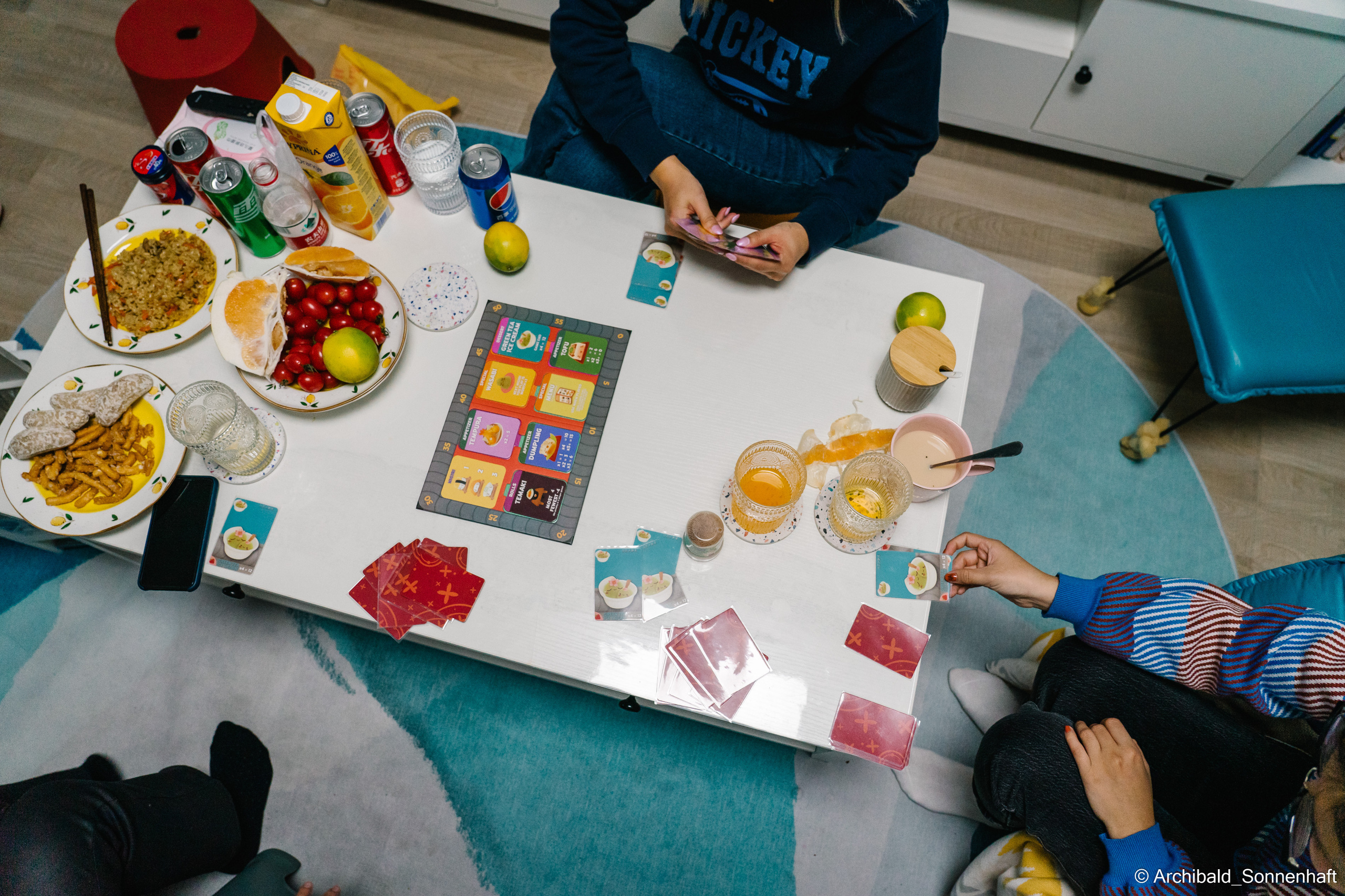 Chinese and Kyrgyzstan’s family!. Photographer in Guangzhou, China. Archibald Sonnenhaft