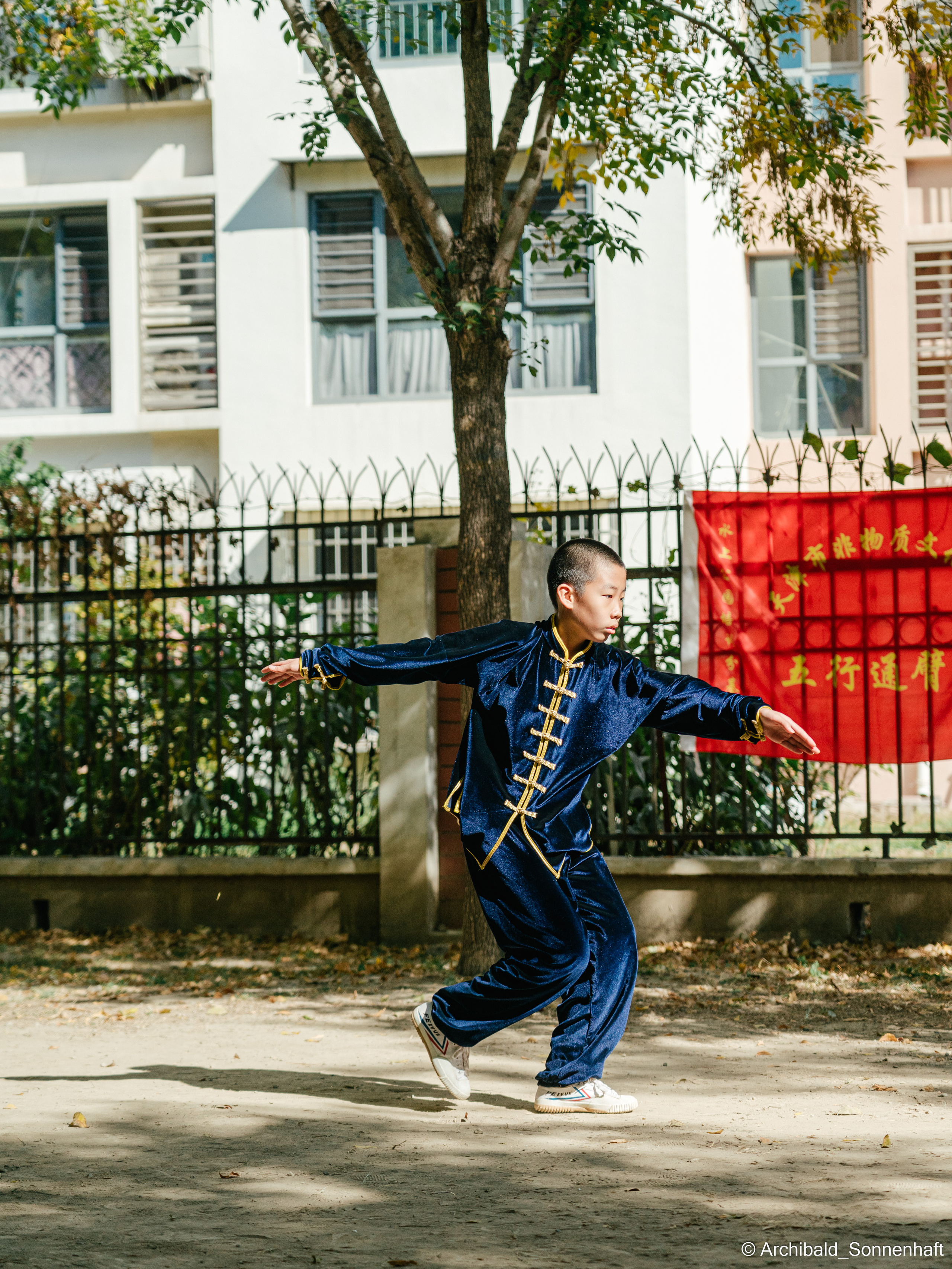 TaiJiQuan. Photographer in Guangzhou, China. Archibald Sonnenhaft