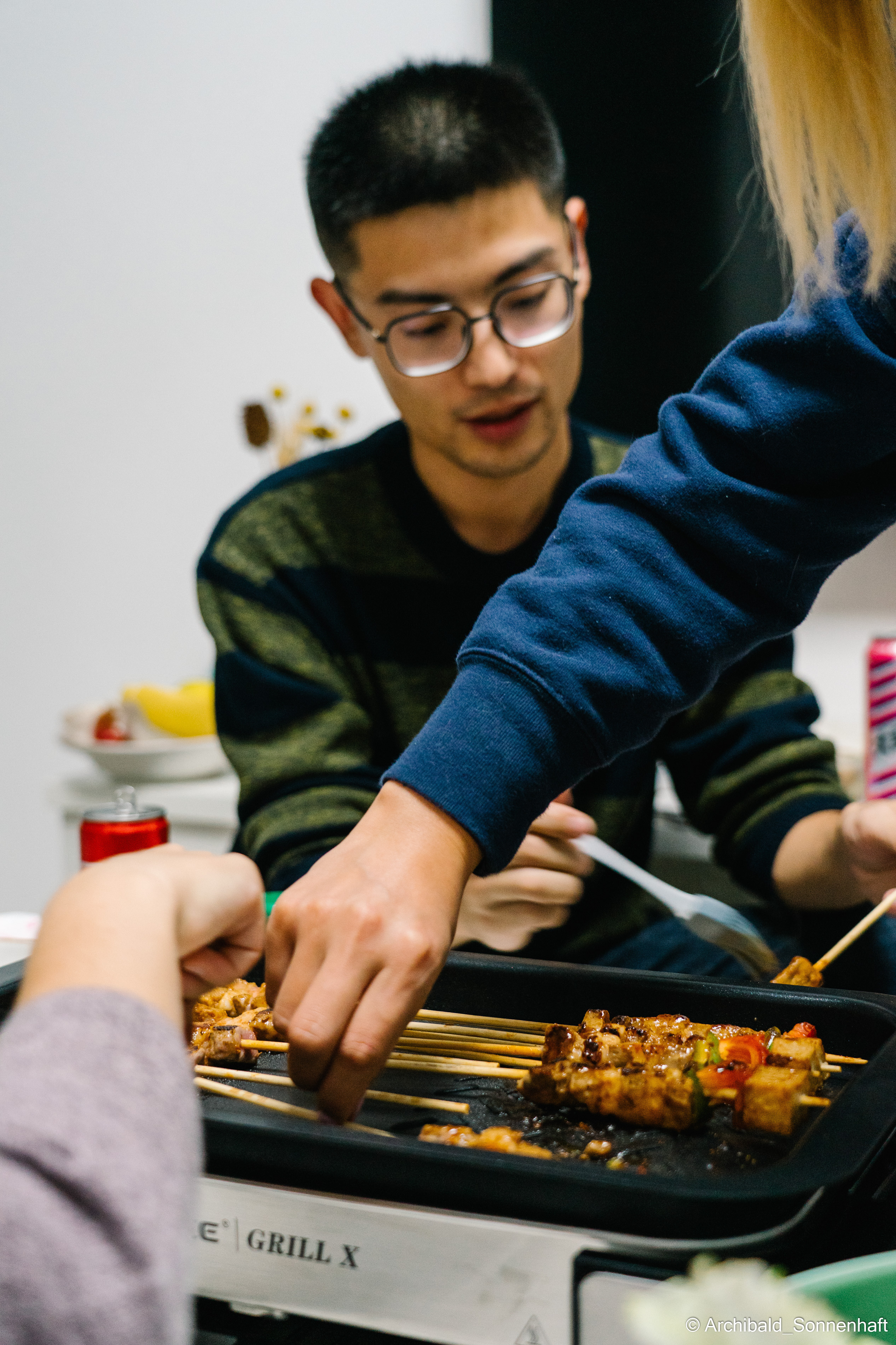 Chinese and Kyrgyzstan’s family!. Photographer in Guangzhou, China. Archibald Sonnenhaft