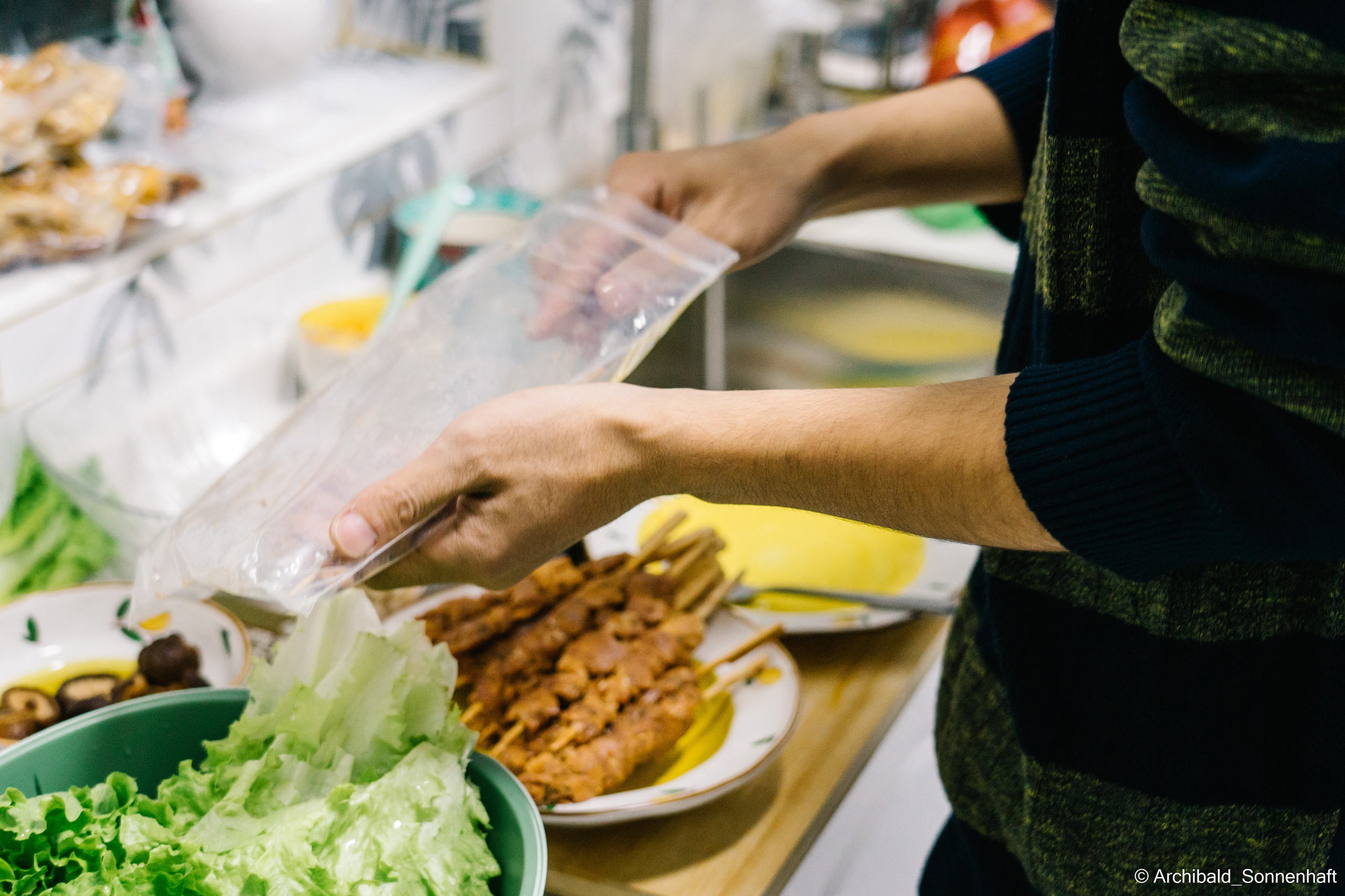 Chinese and Kyrgyzstan’s family!. Photographer in Guangzhou, China. Archibald Sonnenhaft