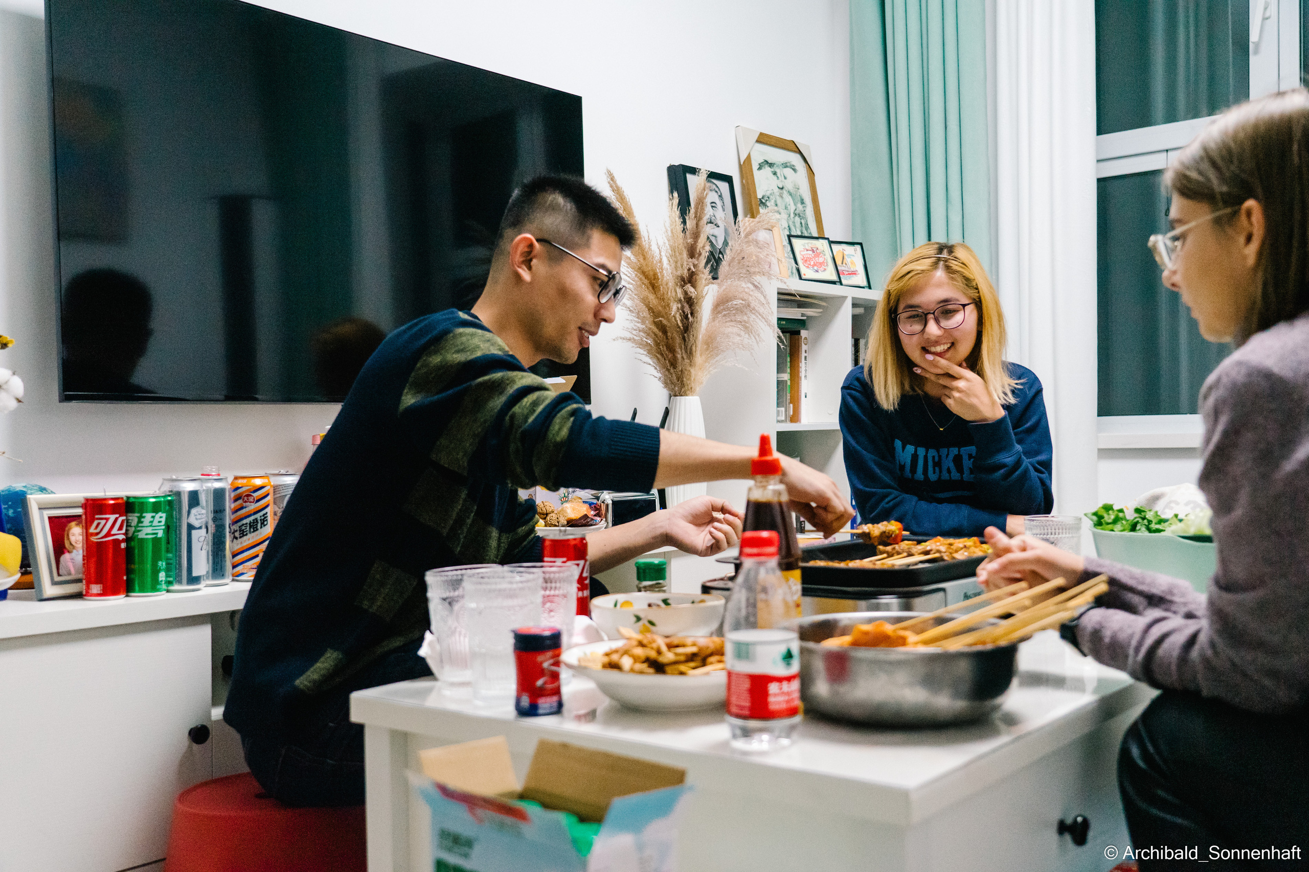 Chinese and Kyrgyzstan’s family!. Photographer in Guangzhou, China. Archibald Sonnenhaft