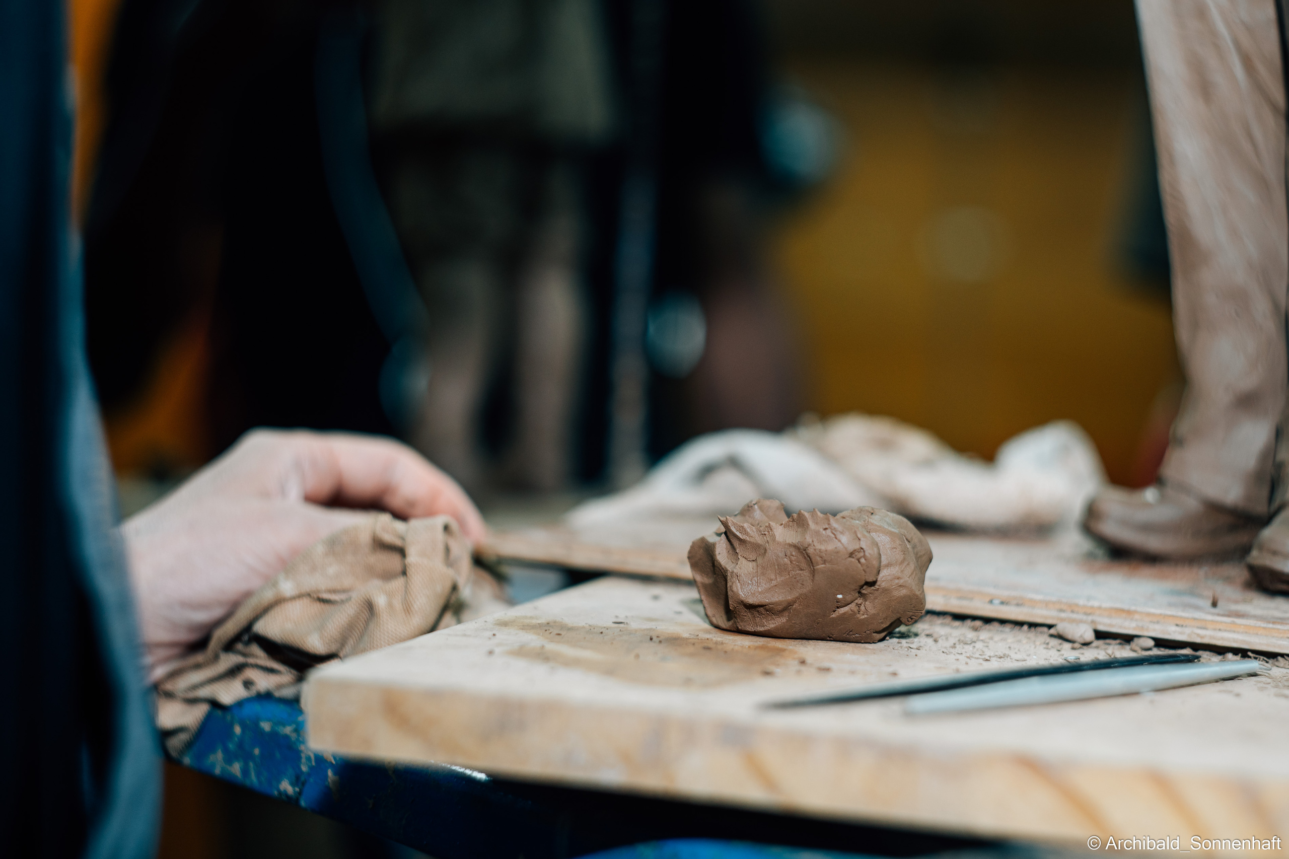 天津泥人张 Tianjin’s Nirenzhang (Tianjin Clay Figure). Photographer in Guangzhou, China. Archibald Sonnenhaft