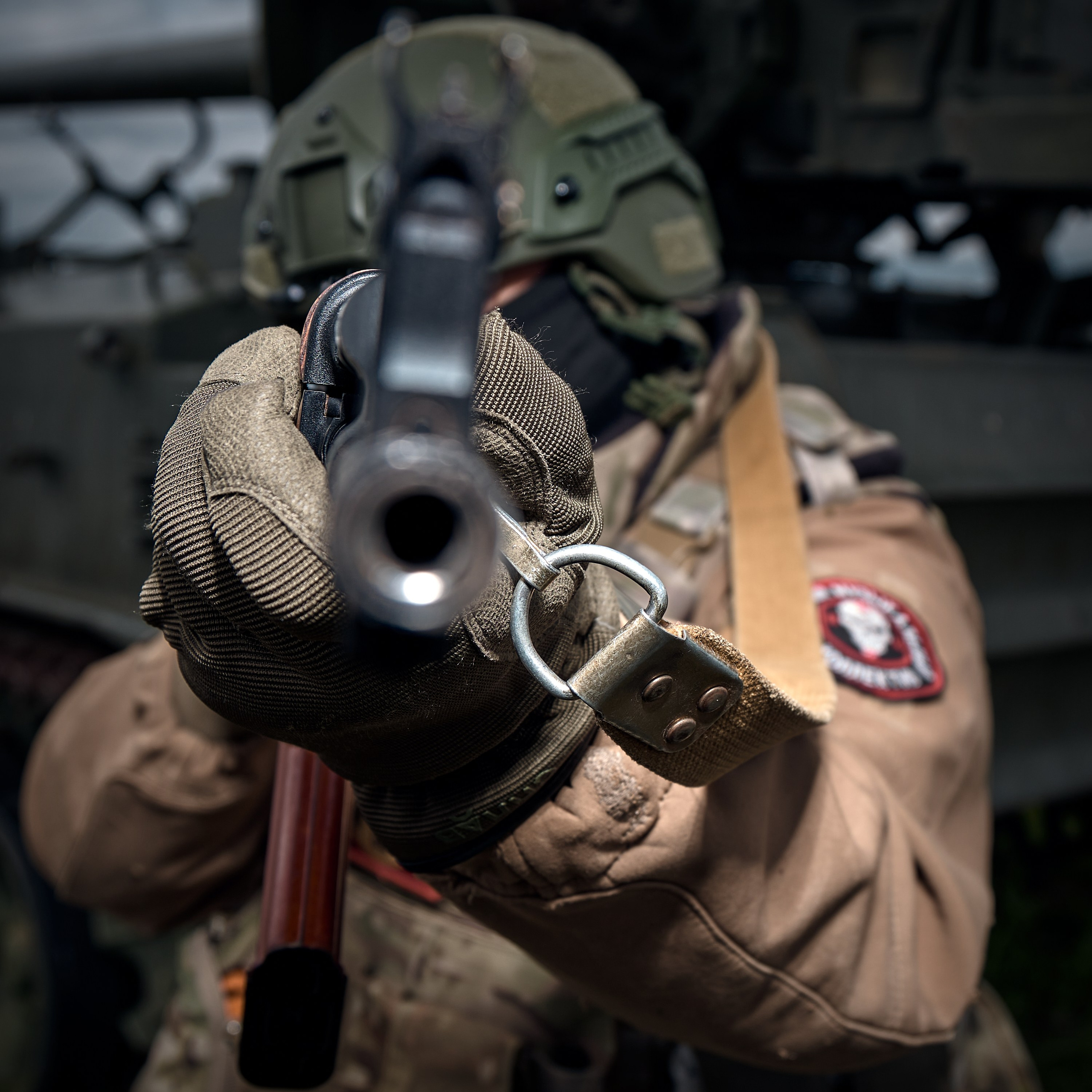 Артур Емельянов — Военный фотограф