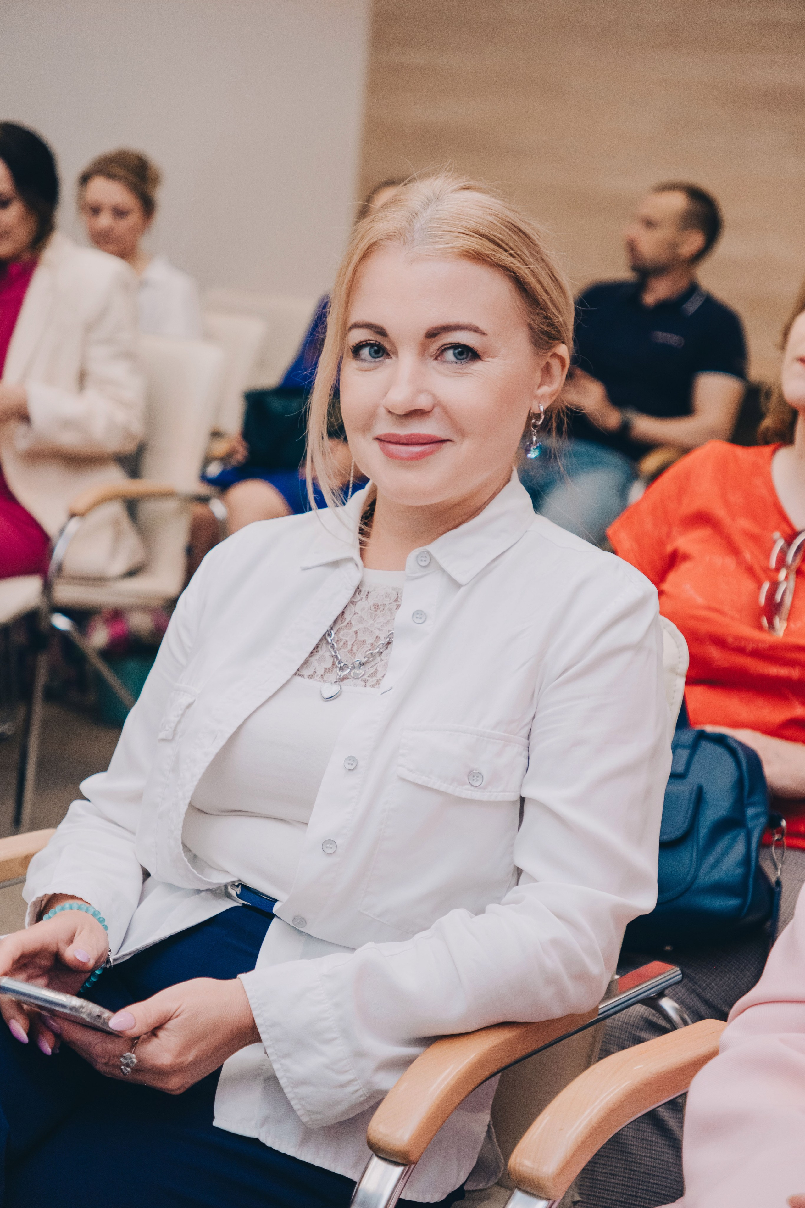 Конференция «Говори убедительно. Продавай легко!». Фотограф в Иркутске Анна Мирошникова
