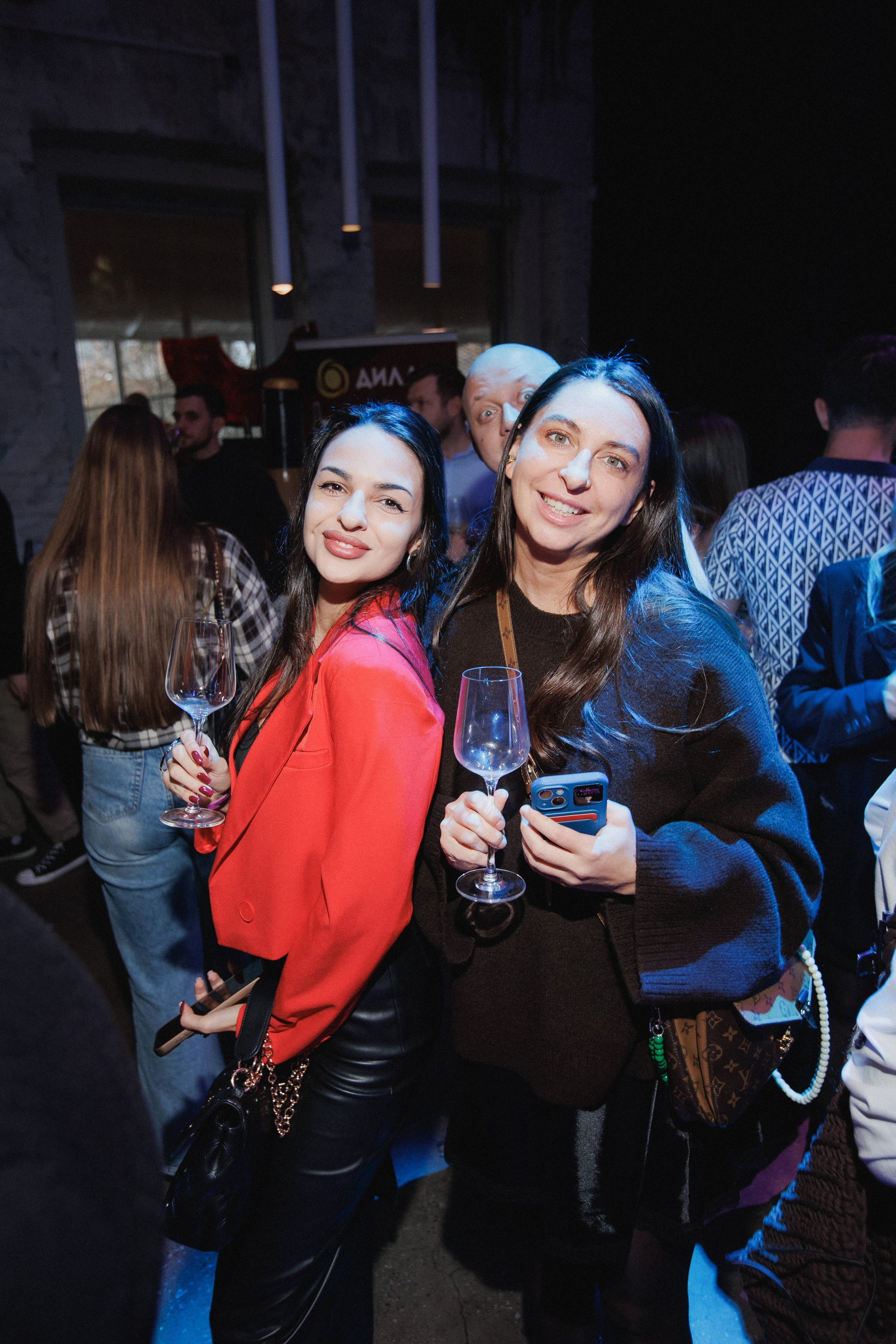 ВИННЫЙ ФЕСТИВАЛЬ. СВОИ. ФОТООТЧЕТЫ-СОБЫТИЯ-МЕСТА